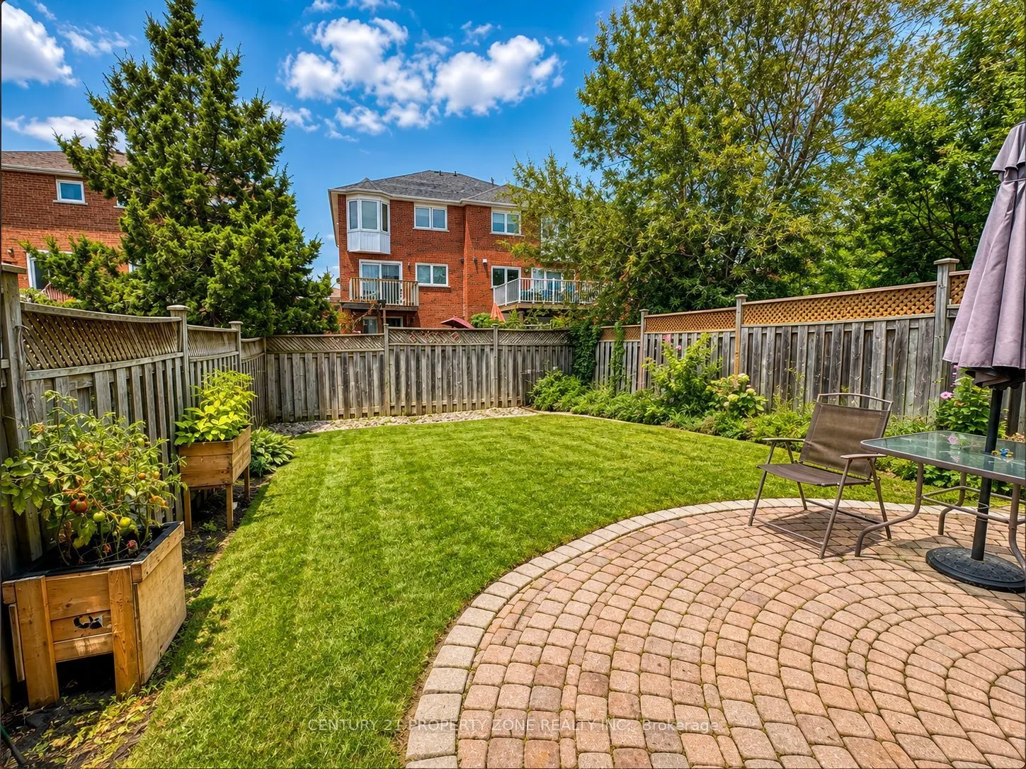 5456 Palmerston Crescent