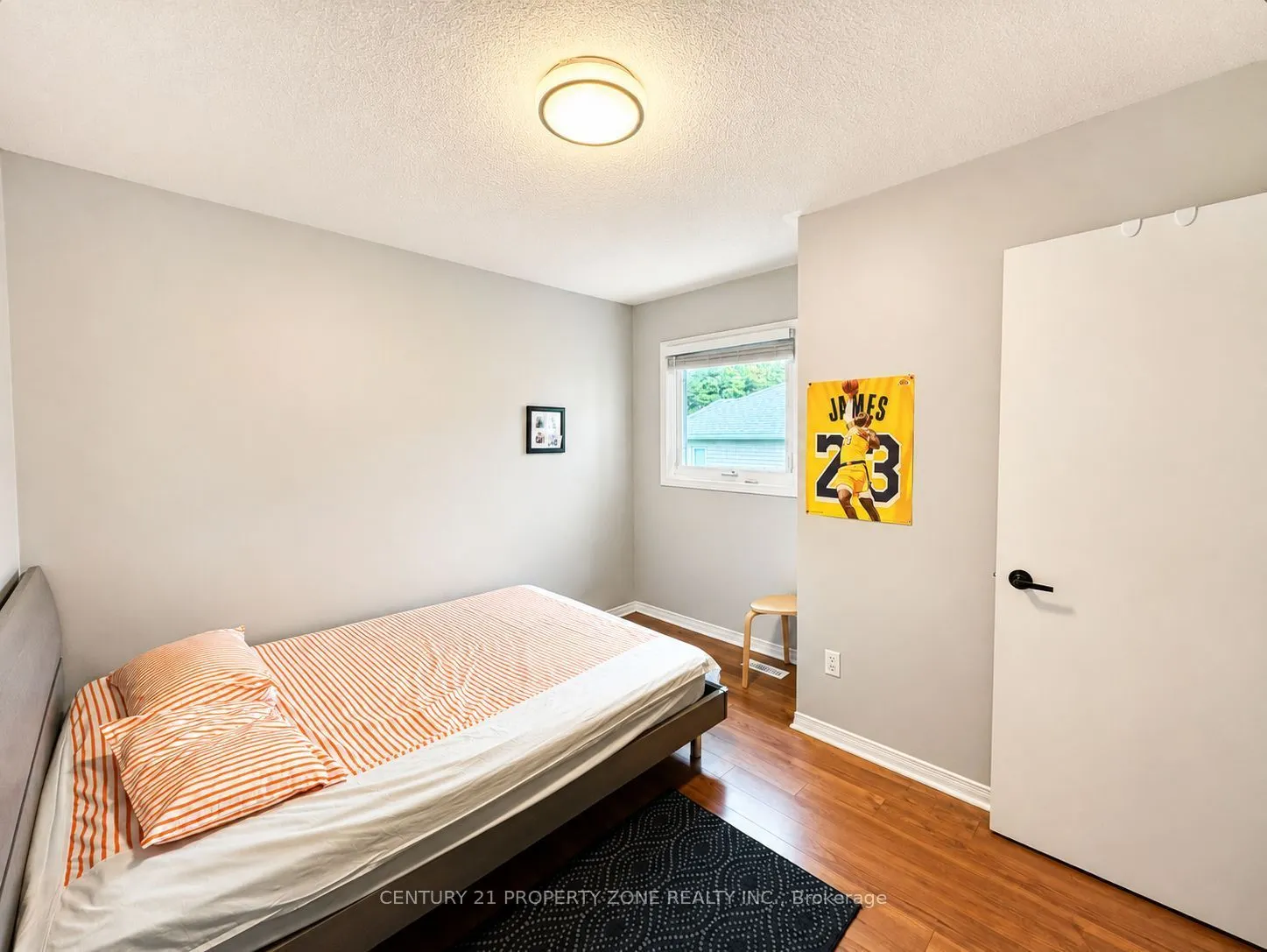 5456 Palmerston Crescent