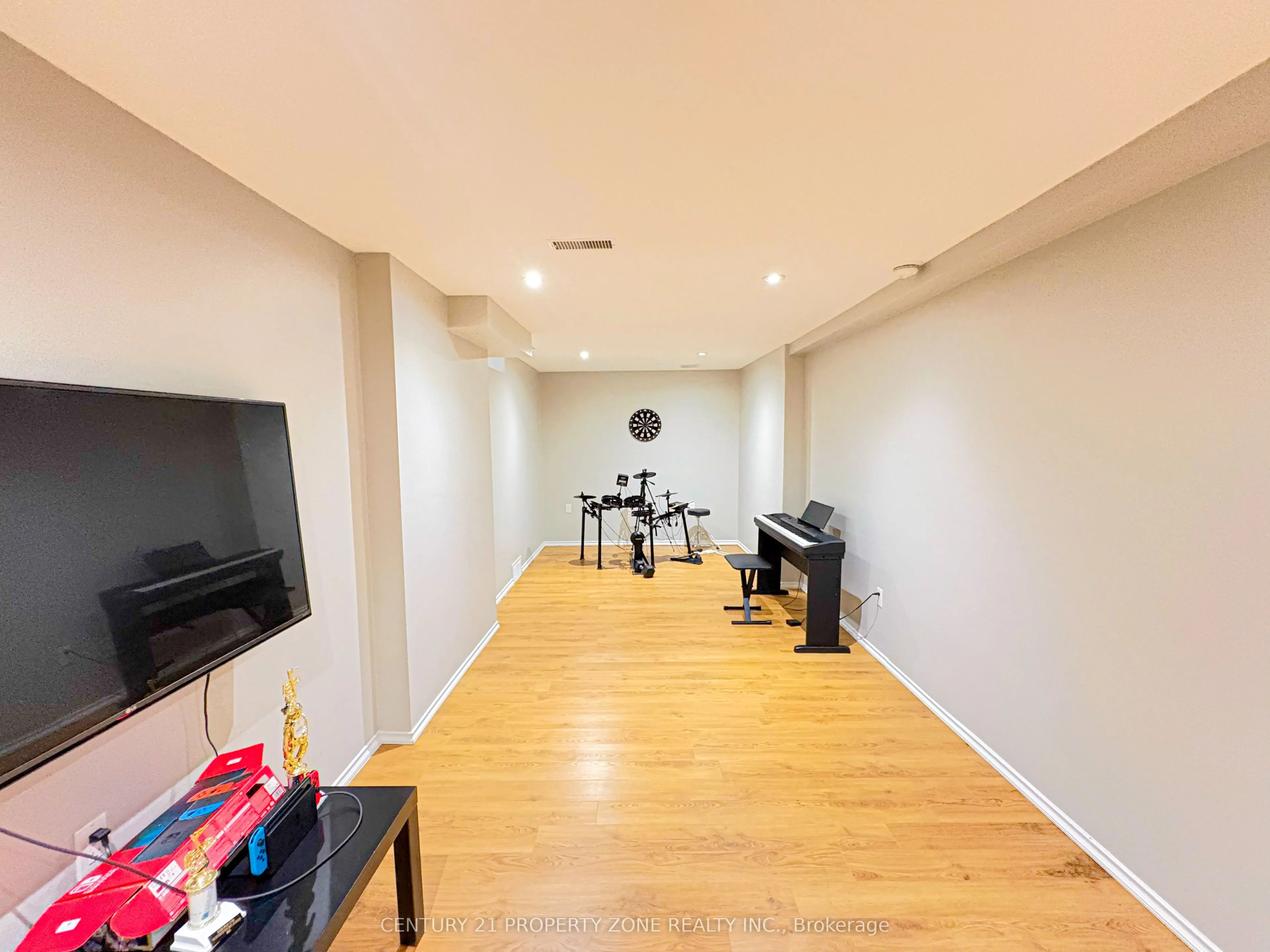 5456 Palmerston Crescent