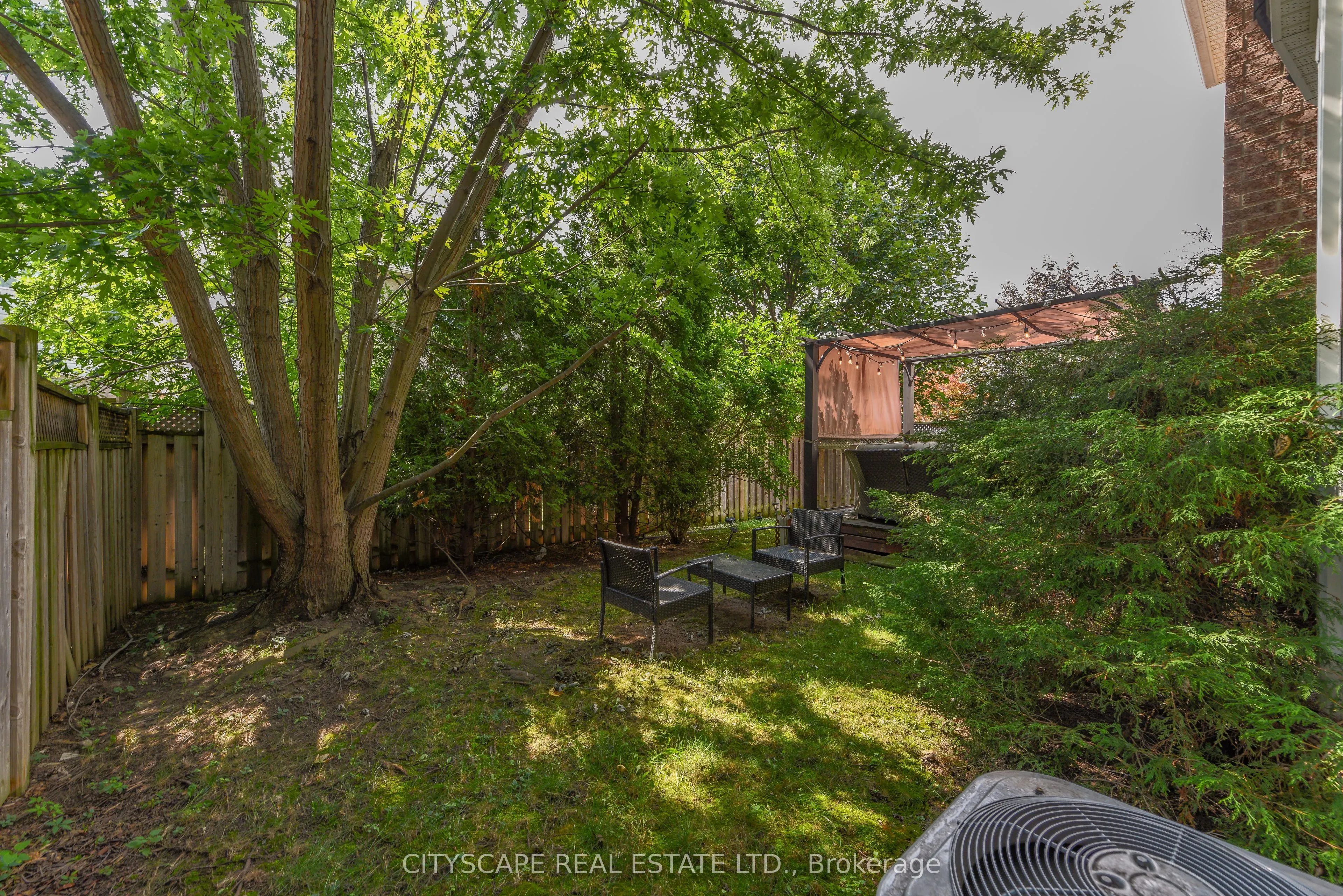 879 Bennett Boulevard