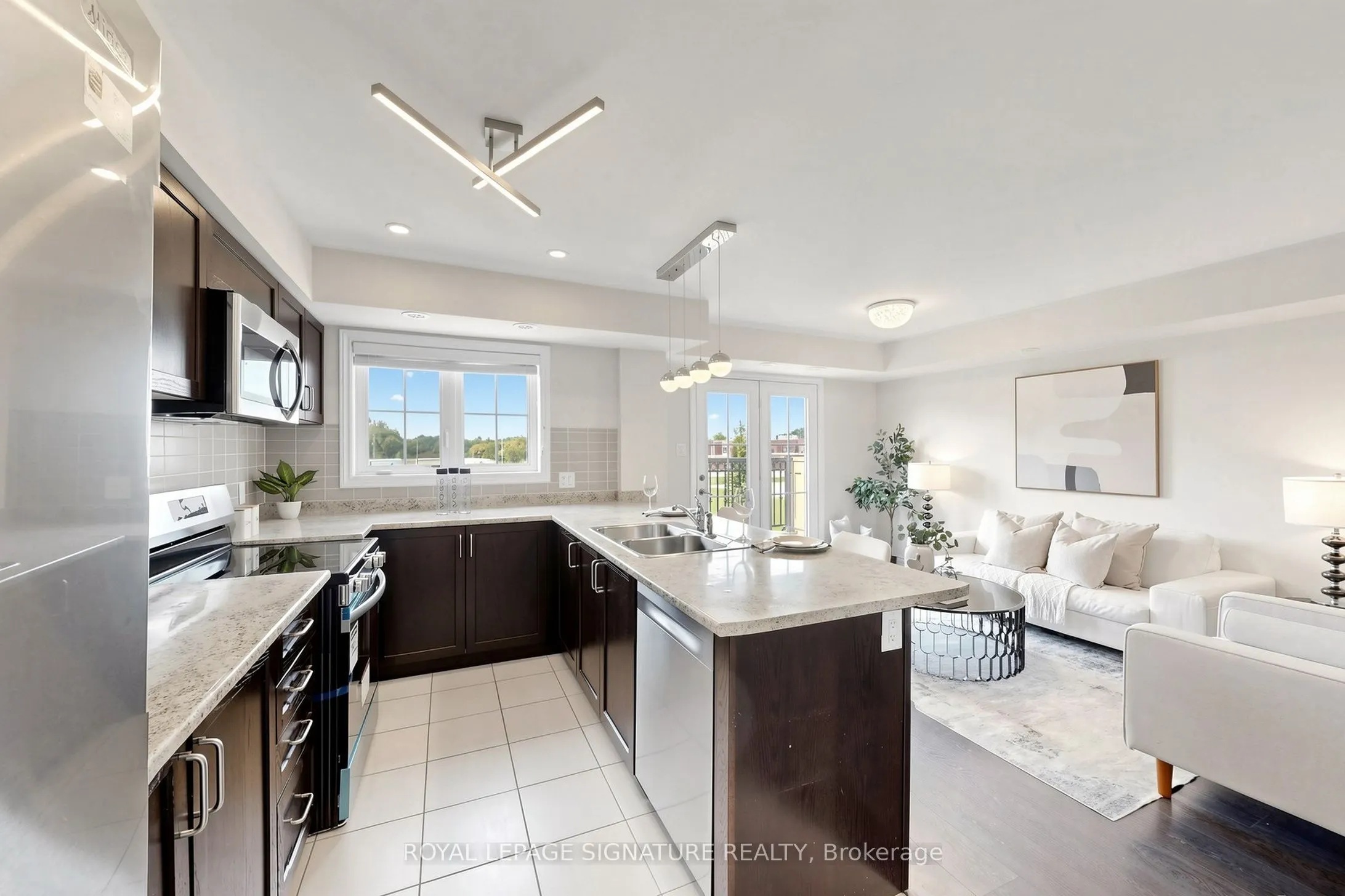 2441 Greenwich Drive #11