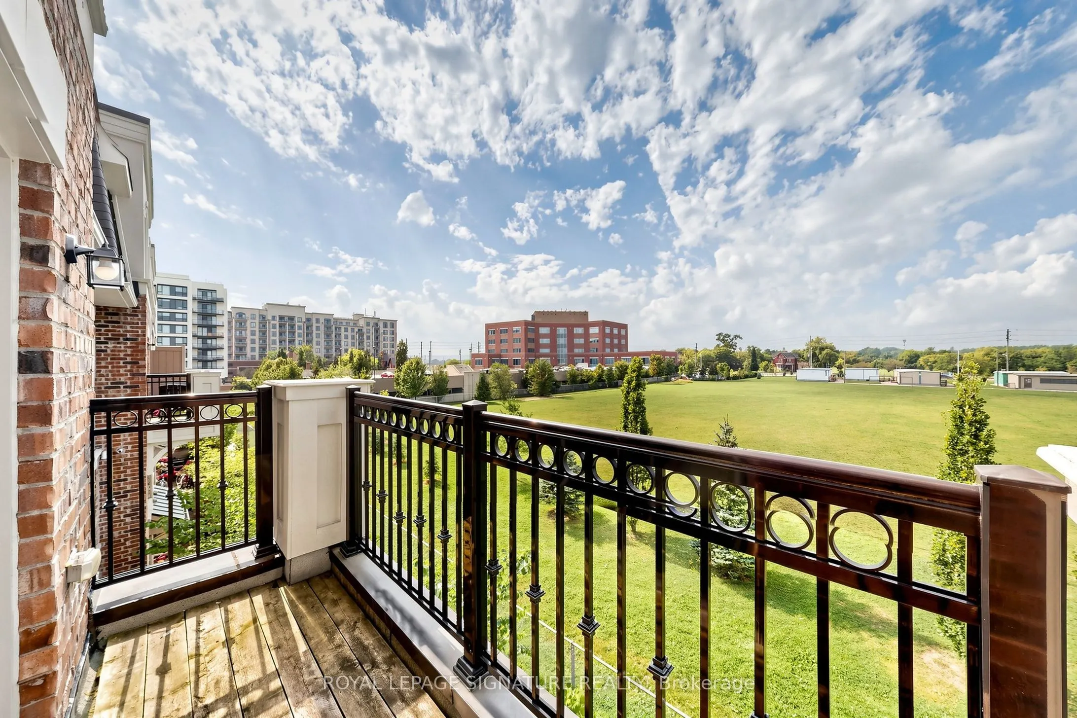 2441 Greenwich Drive #11