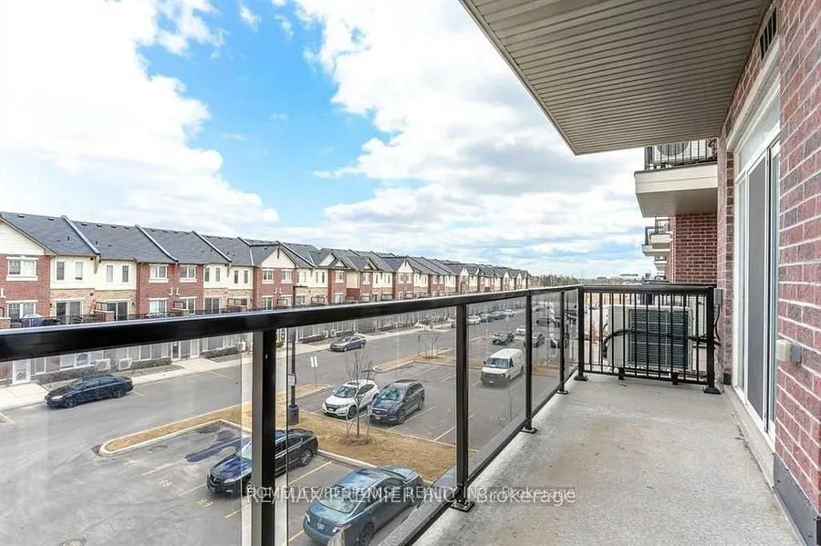 54 SKY HARBOUR Drive #313