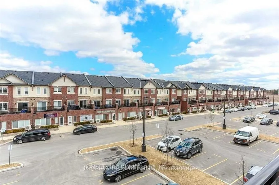 54 SKY HARBOUR Drive #313