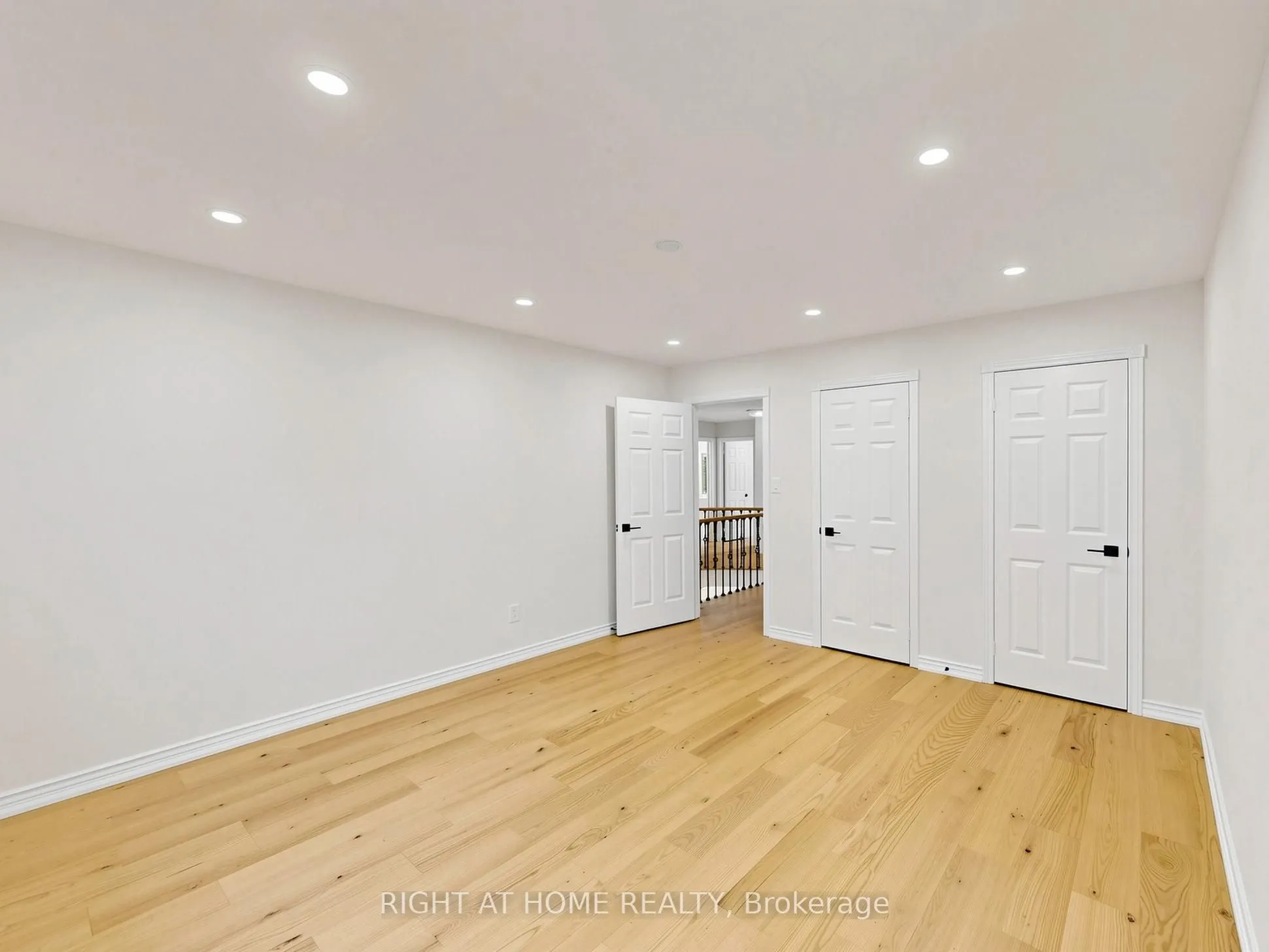 2920 Kingsway Drive