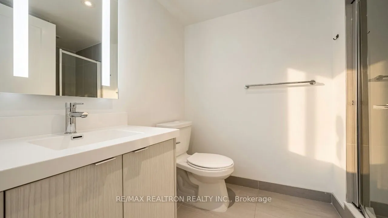 5 Mabelle Avenue #2533
