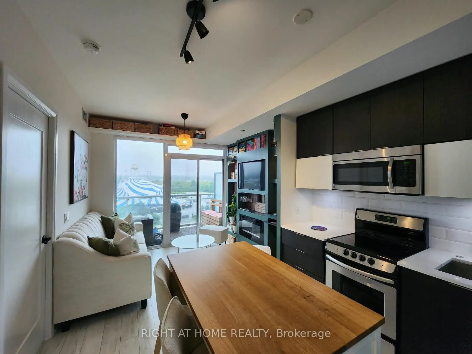 56 Annie Craig Drive #608