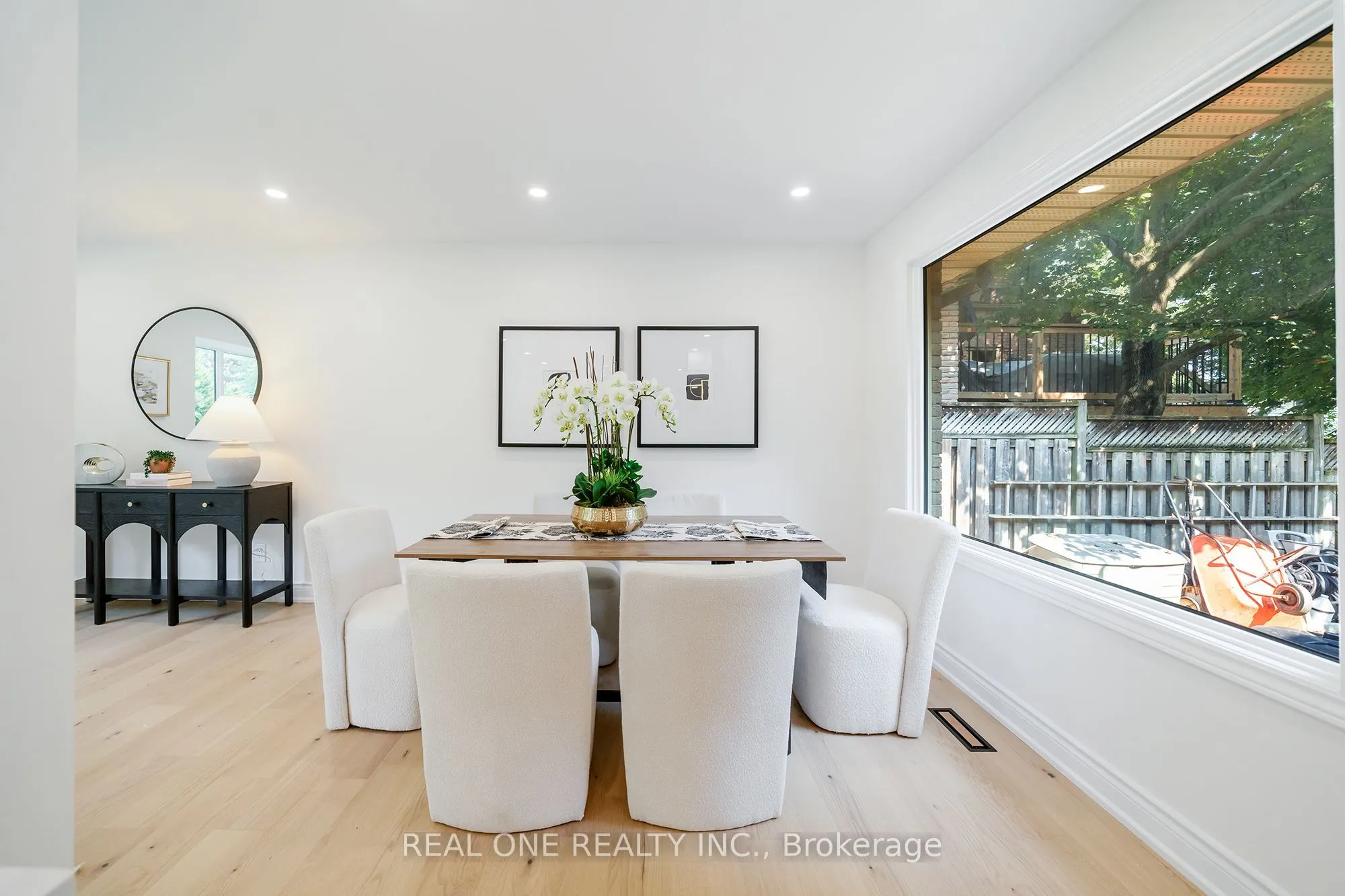 3148 Bentworth Drive