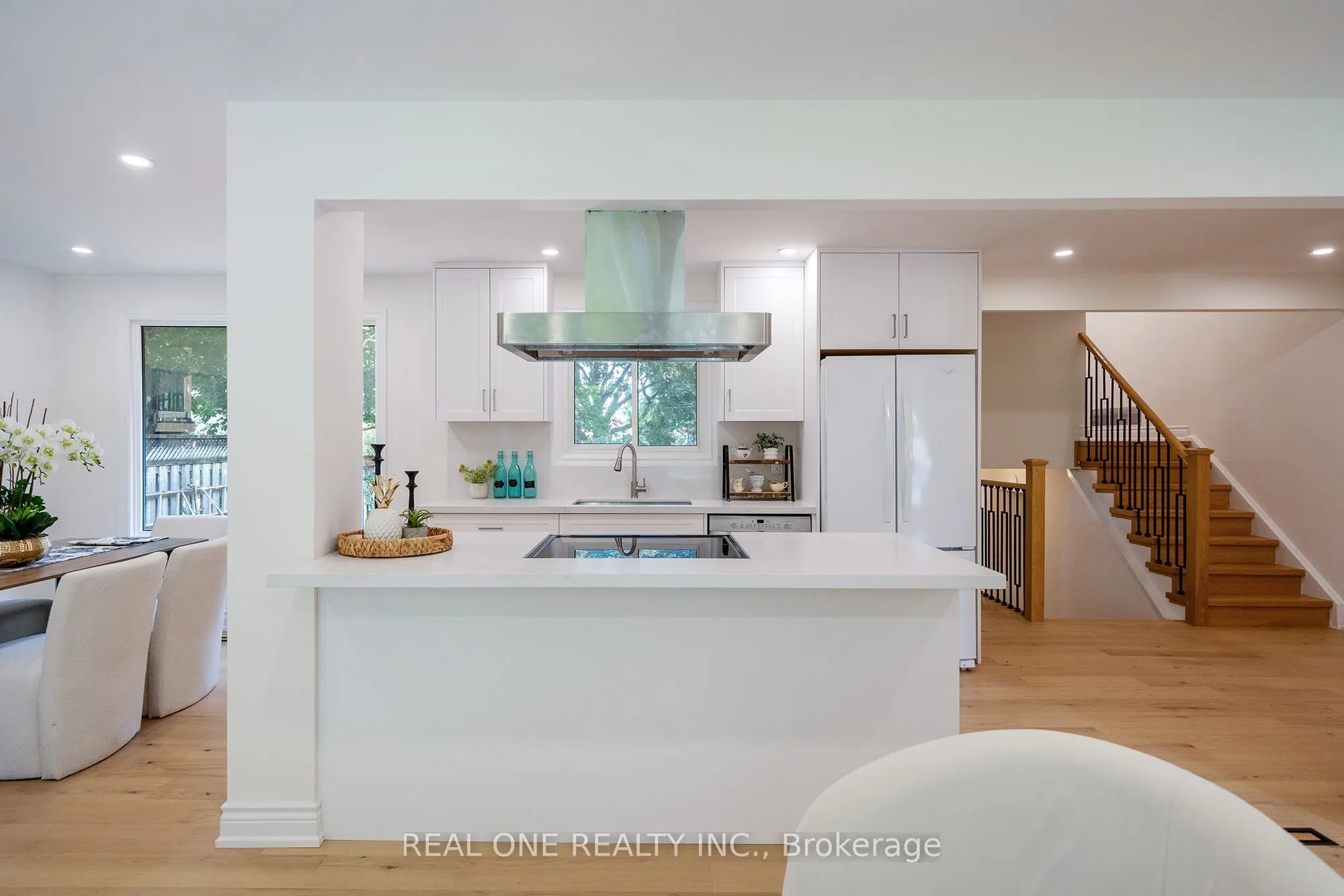 3148 Bentworth Drive