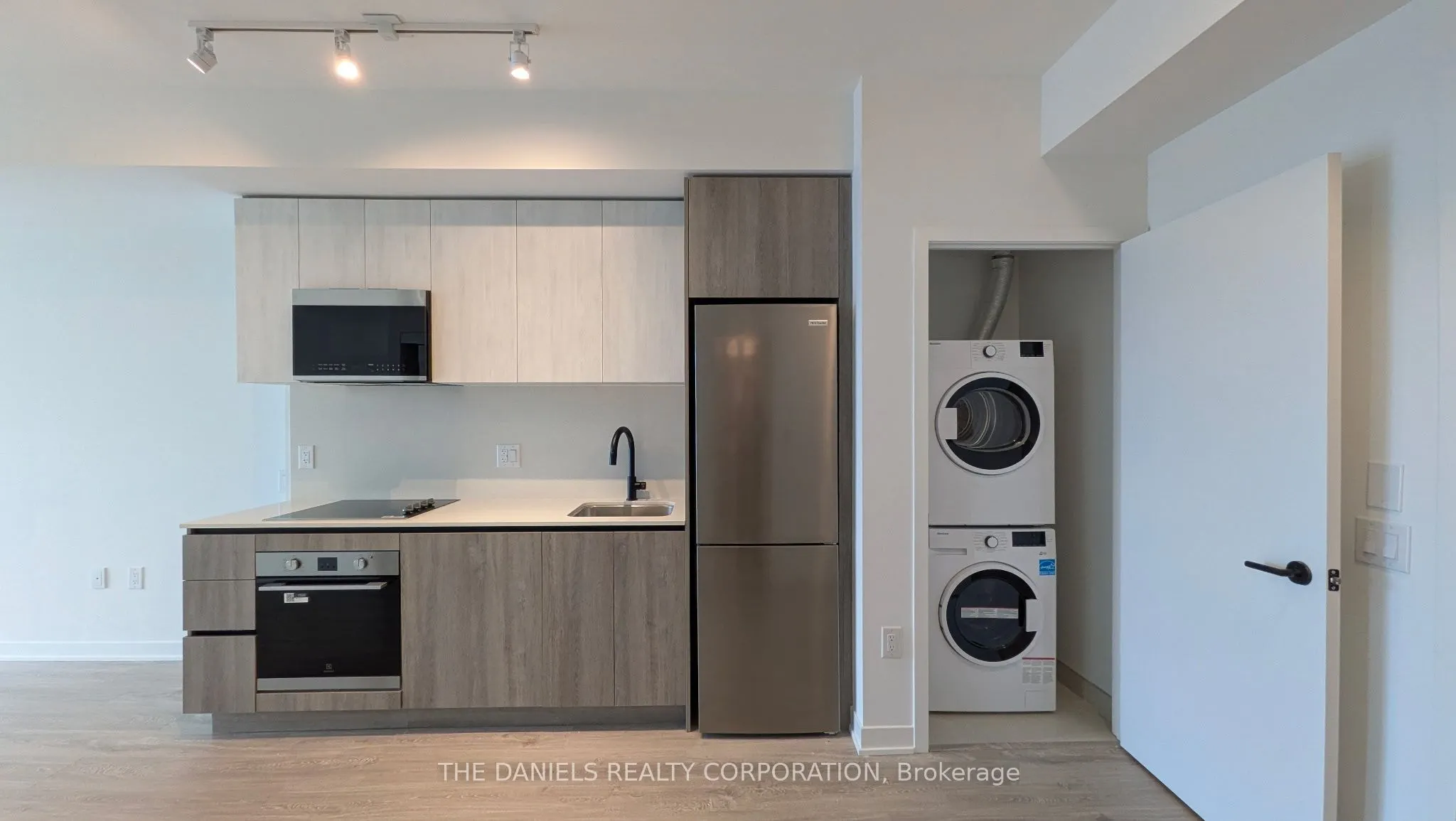 2495 Eglinton Avenue W #510