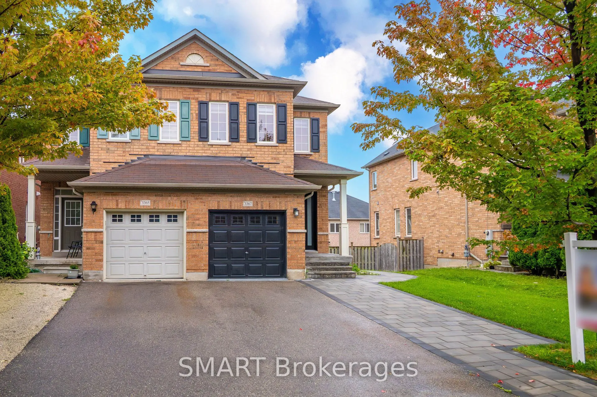 3367 Stoney Crescent