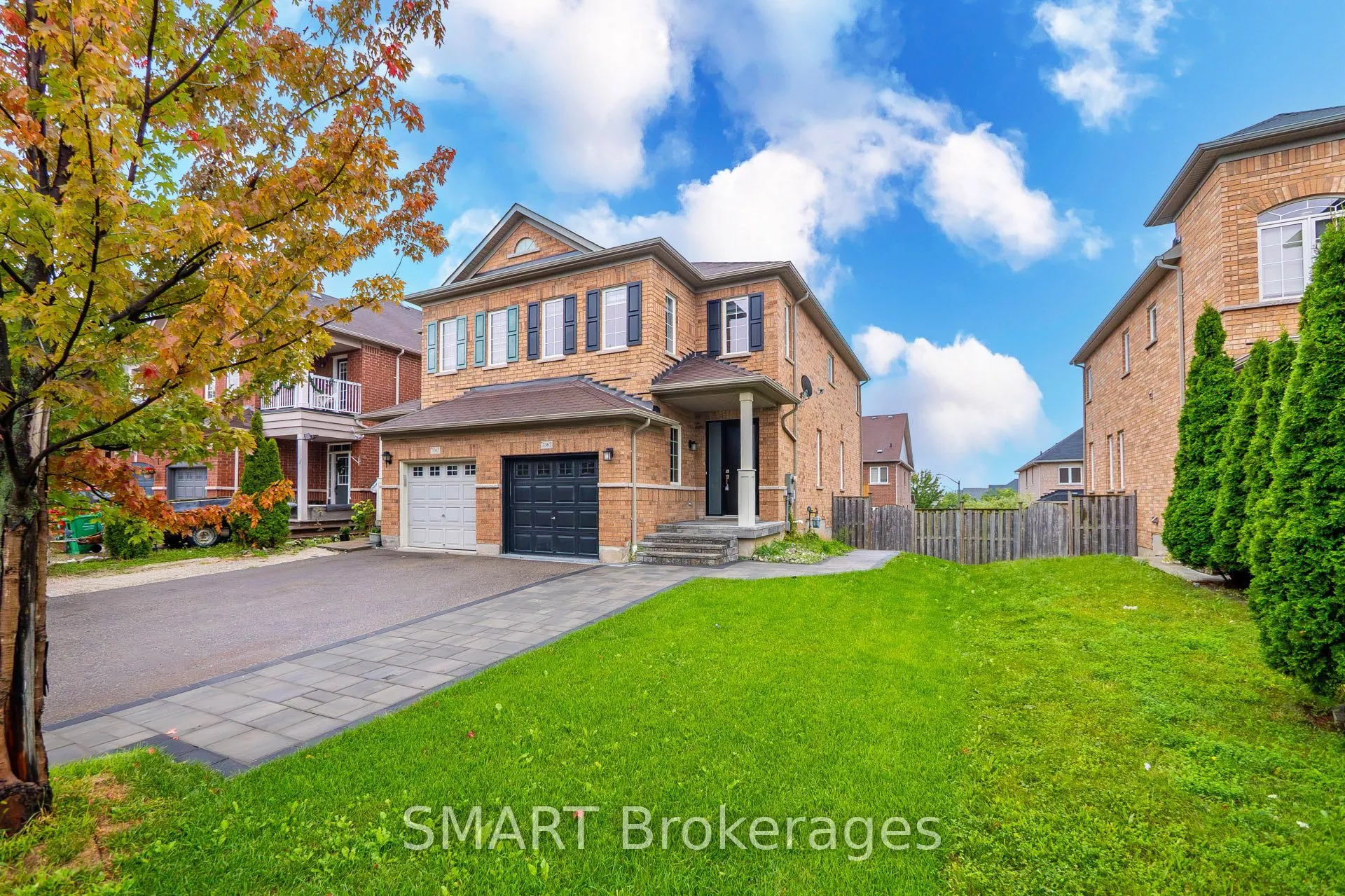 3367 Stoney Crescent