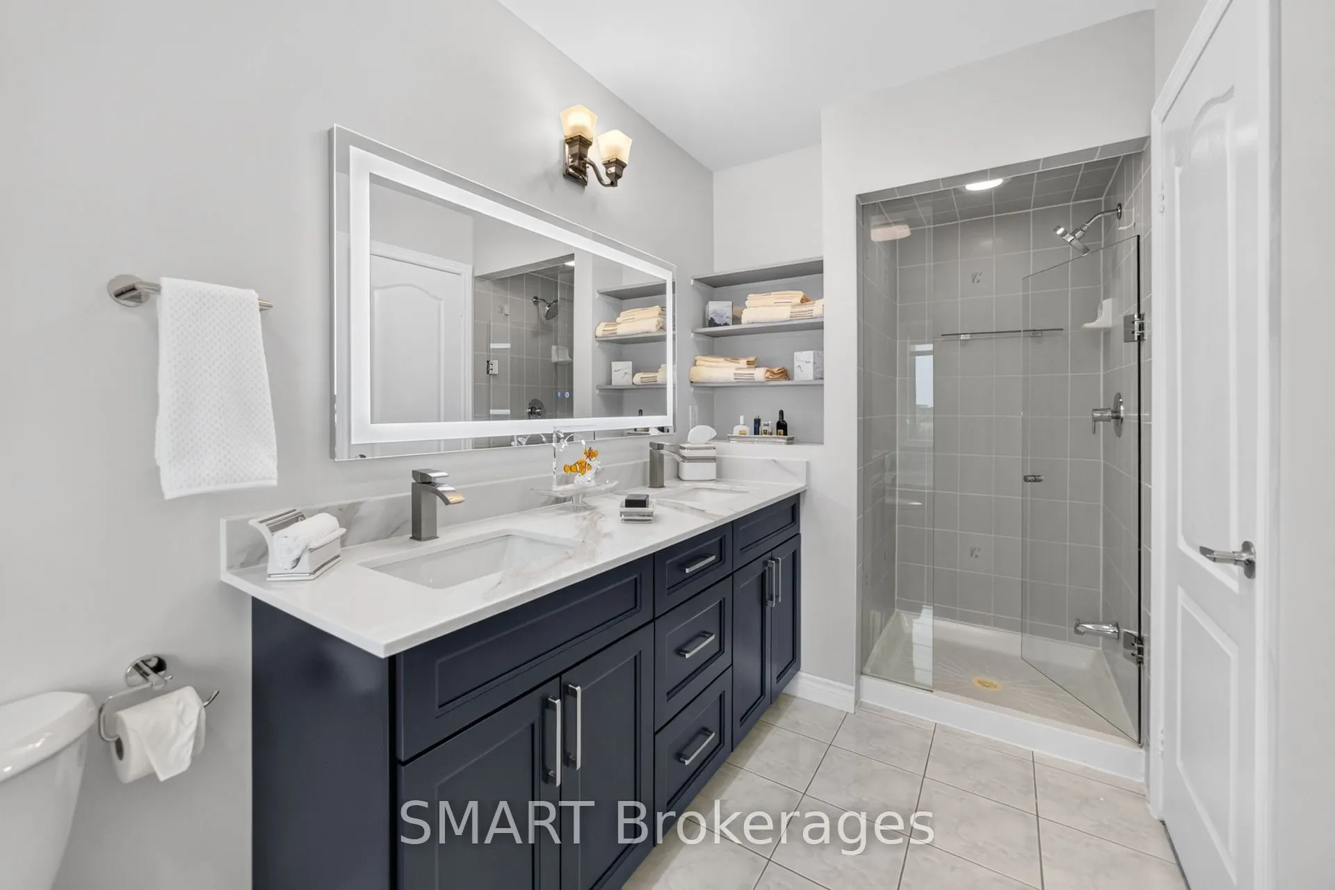 3367 Stoney Crescent