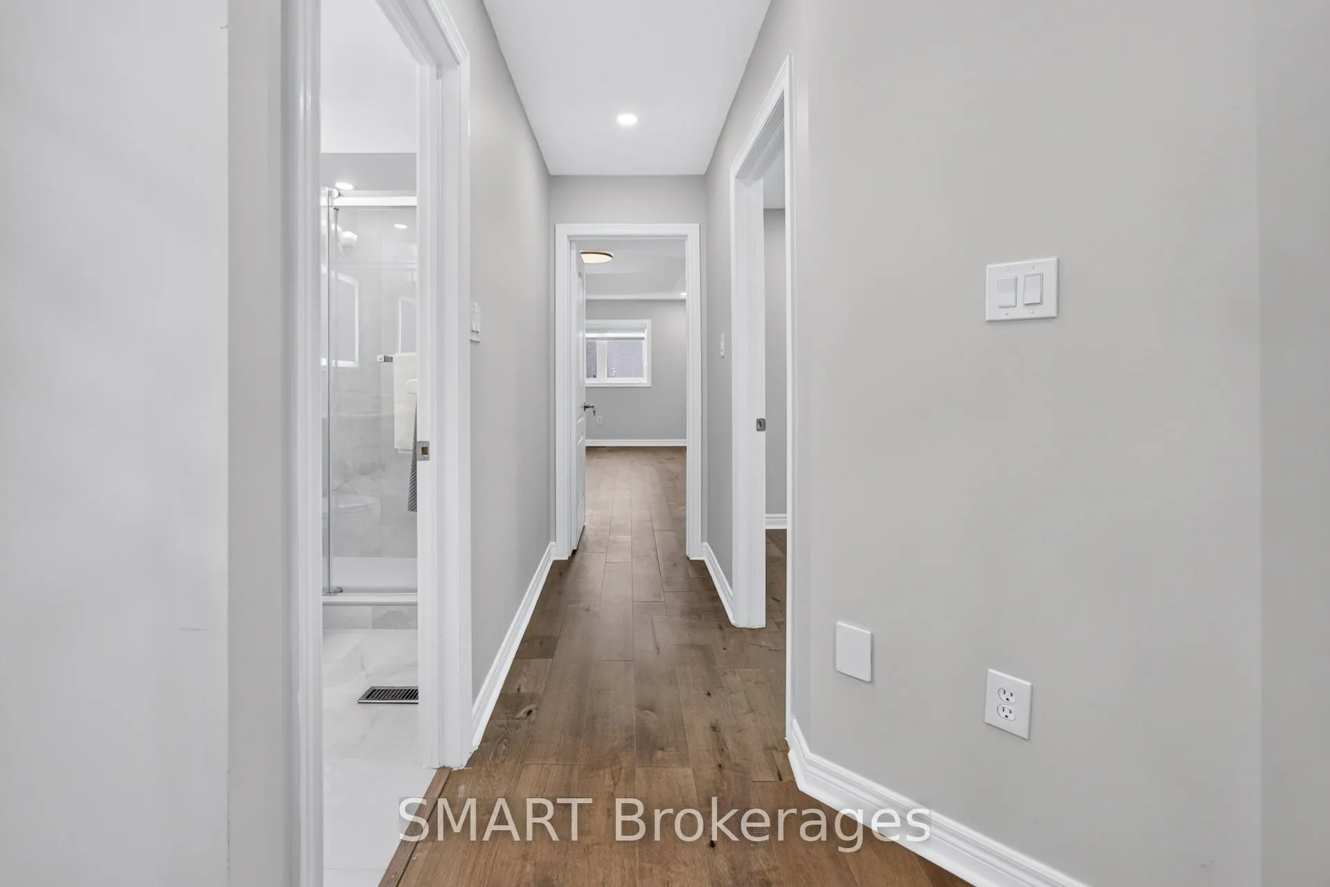 3367 Stoney Crescent
