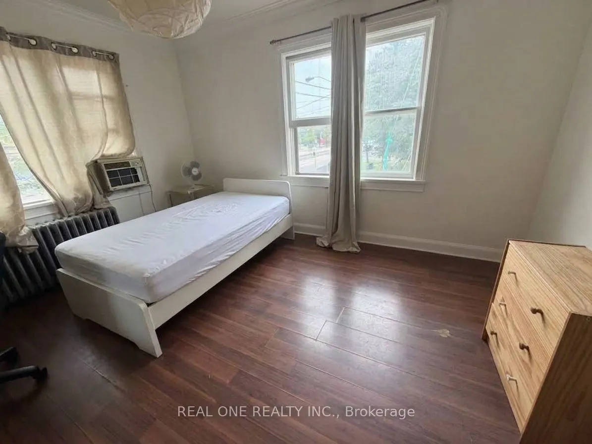 3287 Lake Shore Boulevard W #Room2