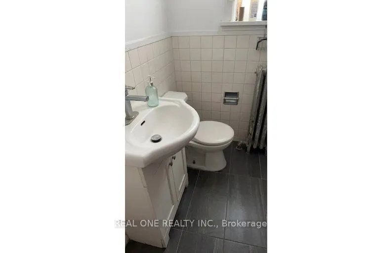 3287 Lake Shore Boulevard W #Room2