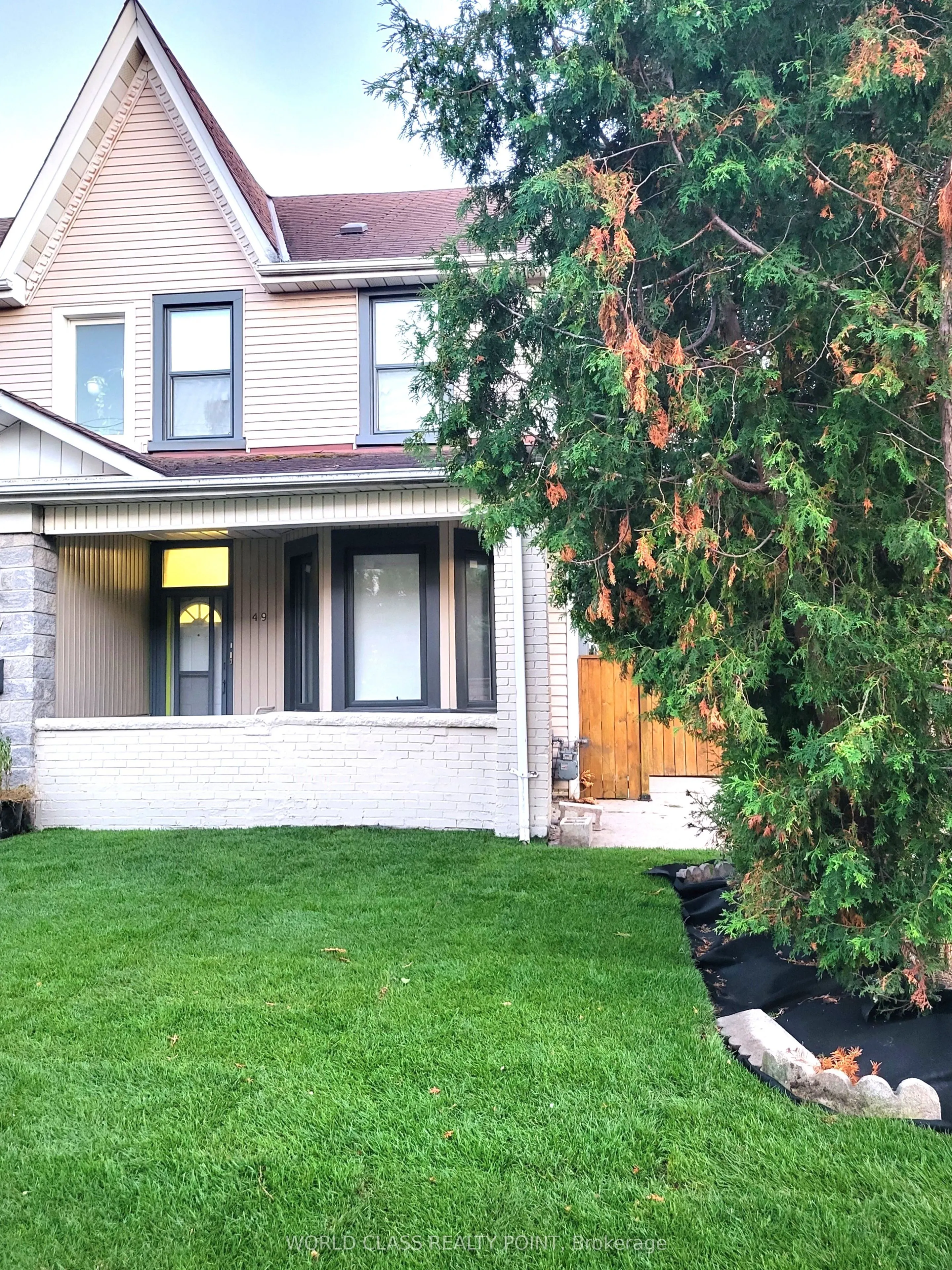 49 Vine Avenue #MAIN