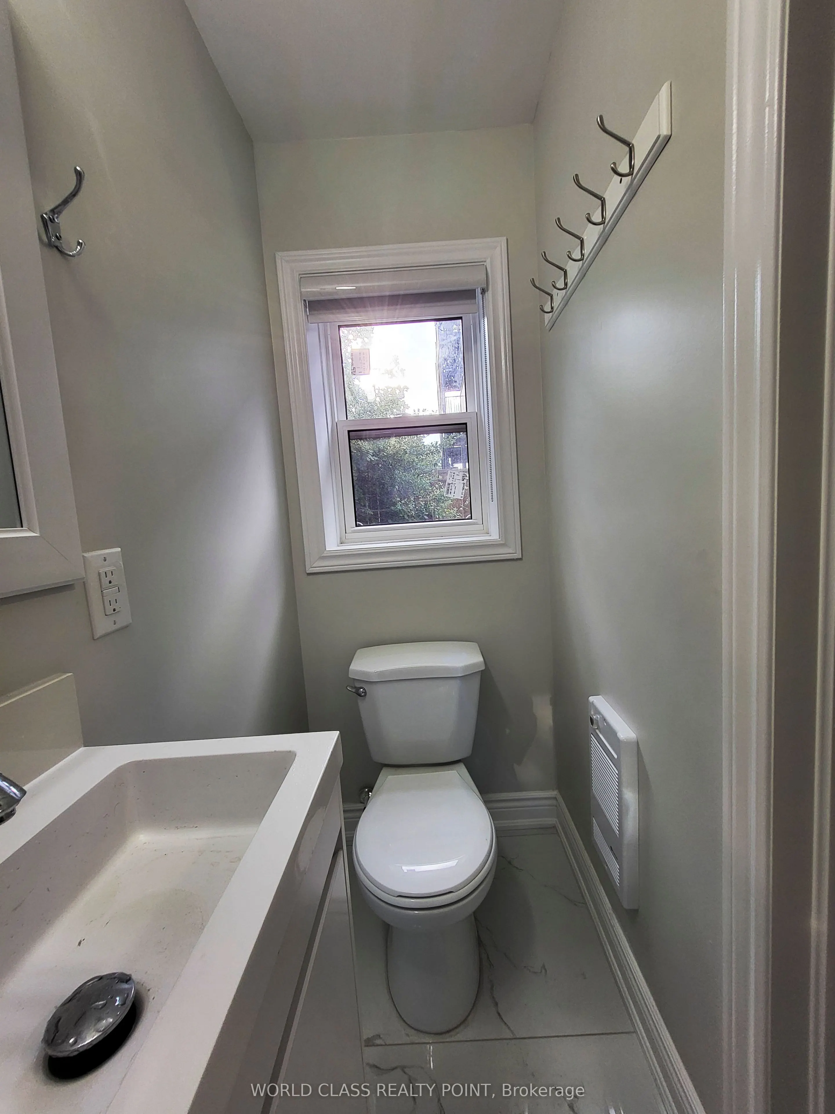 49 Vine Avenue #MAIN