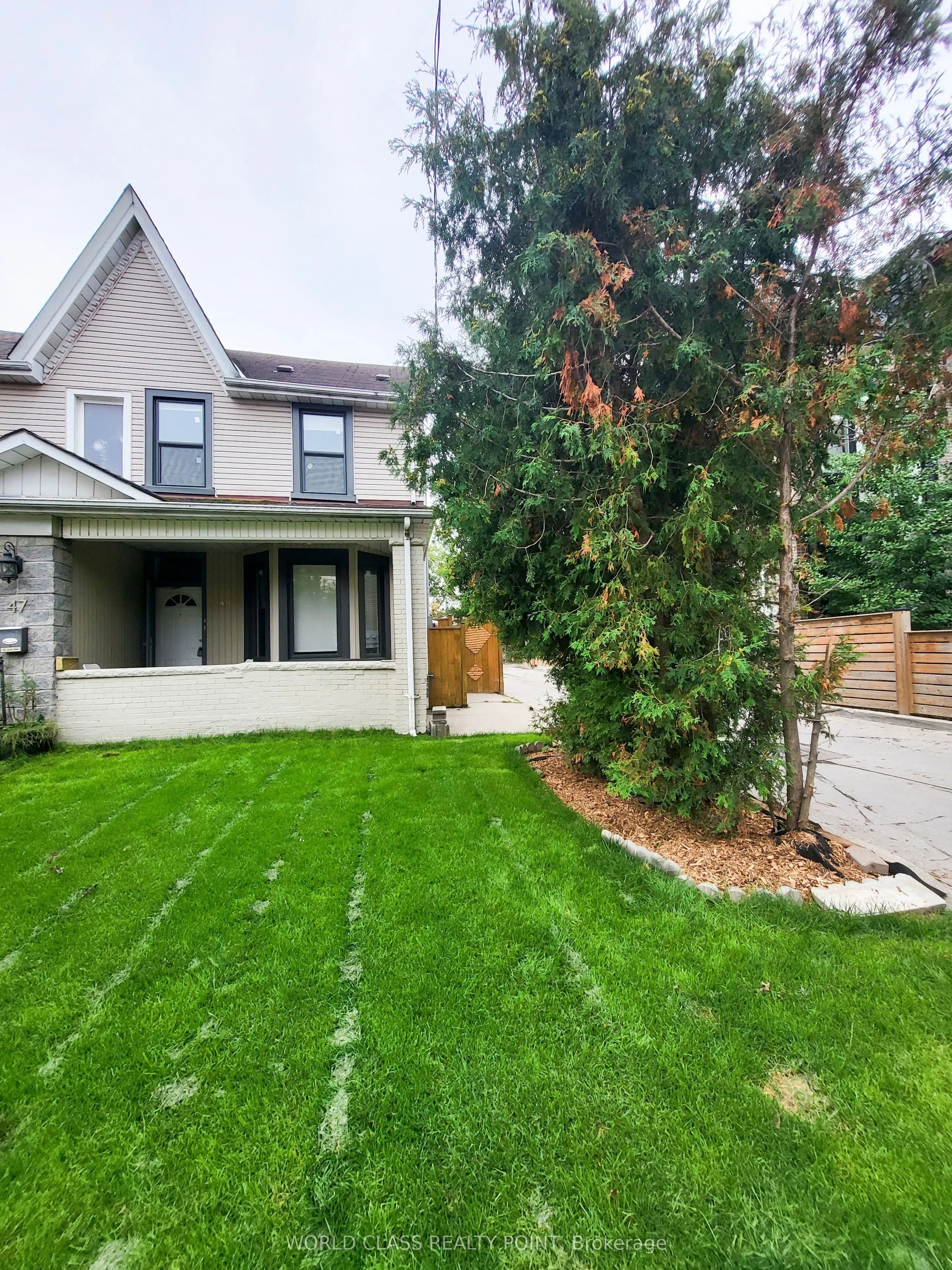 49 Vine Avenue #MAIN