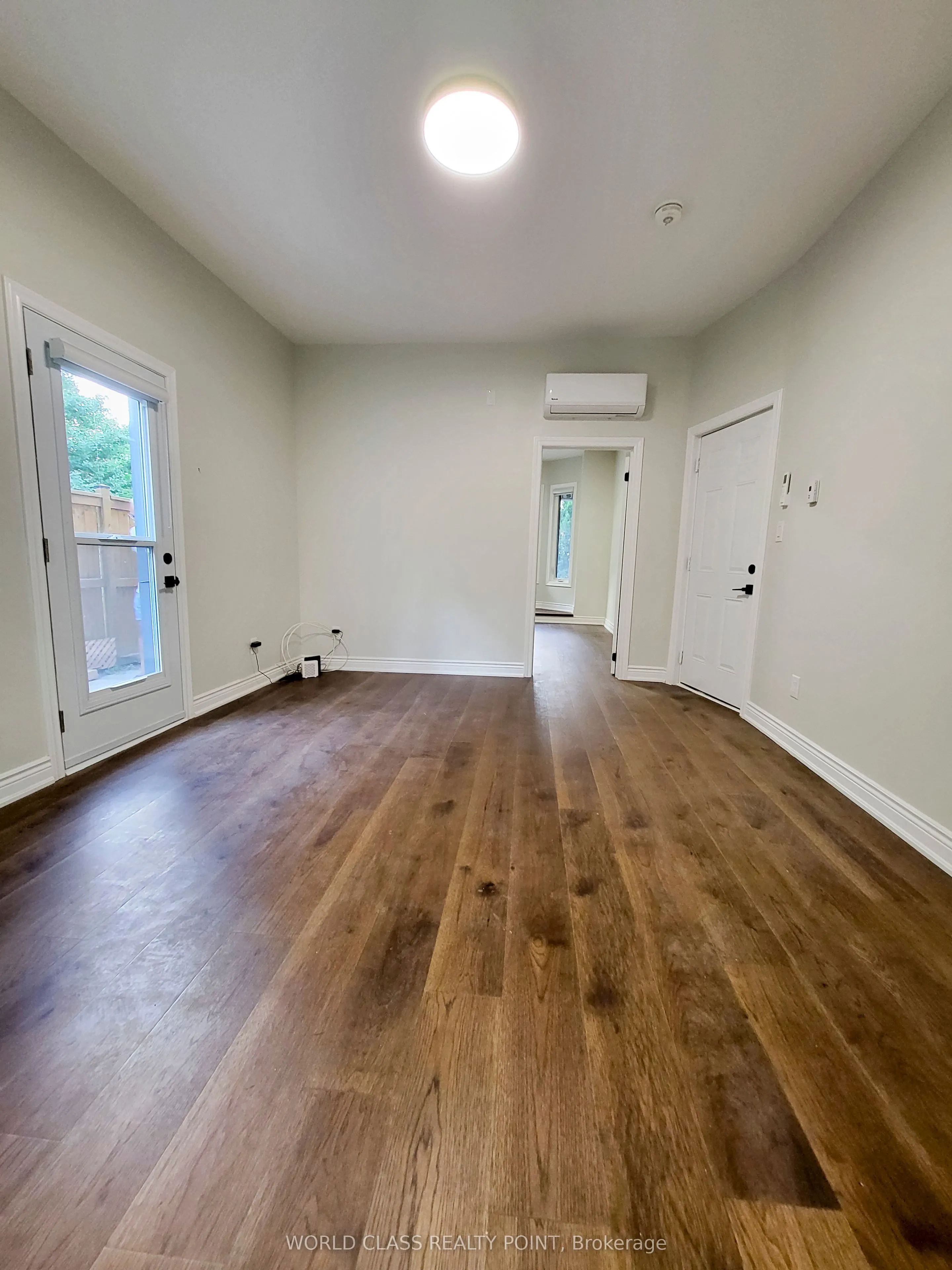 49 Vine Avenue #MAIN