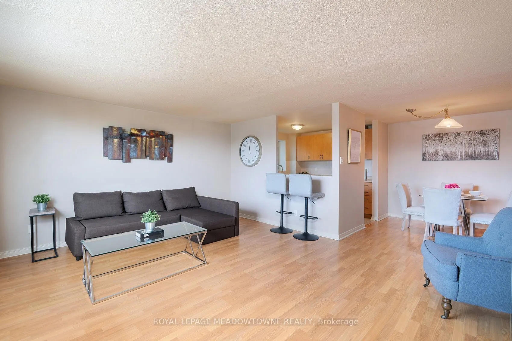 6720 Glen Erin Drive #206