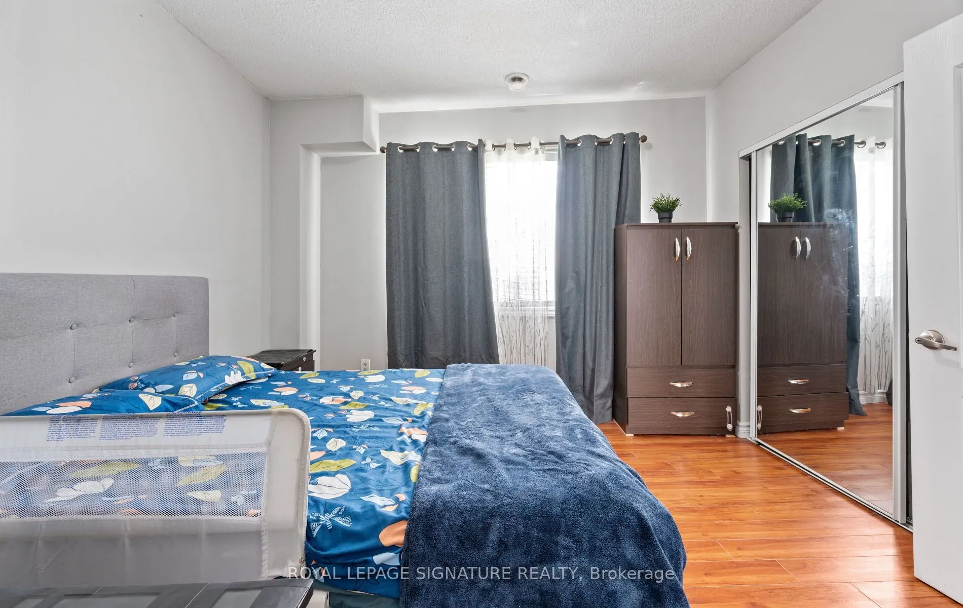7405 Goreway Drive #104