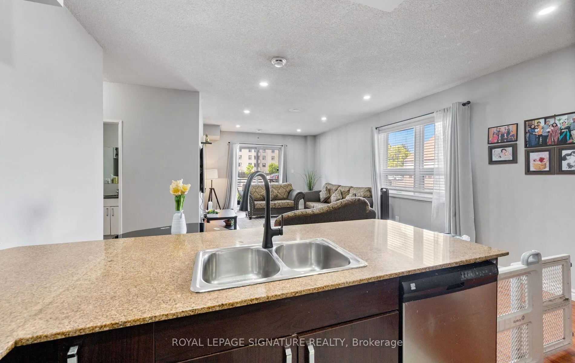7405 Goreway Drive #104