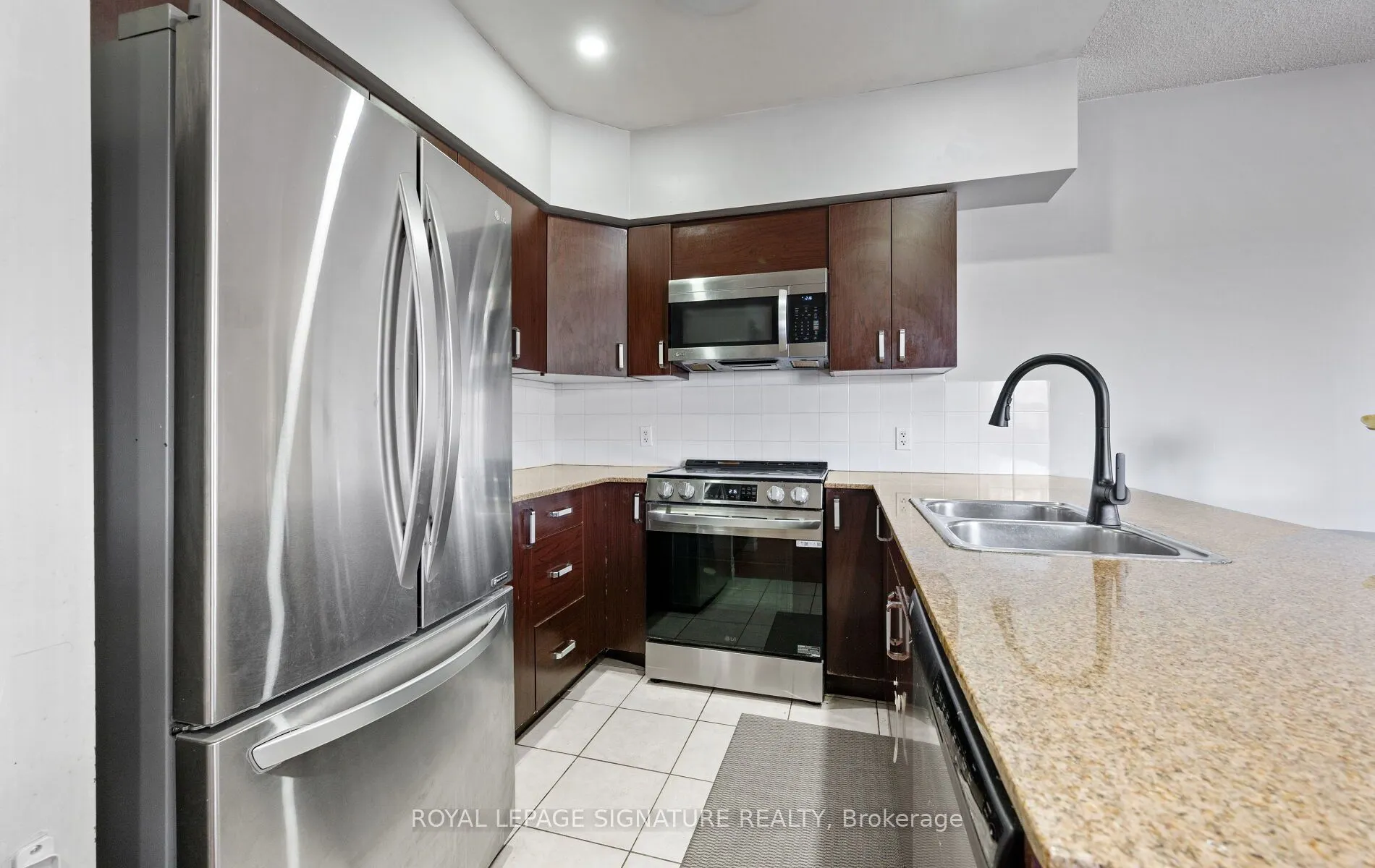 7405 Goreway Drive #104