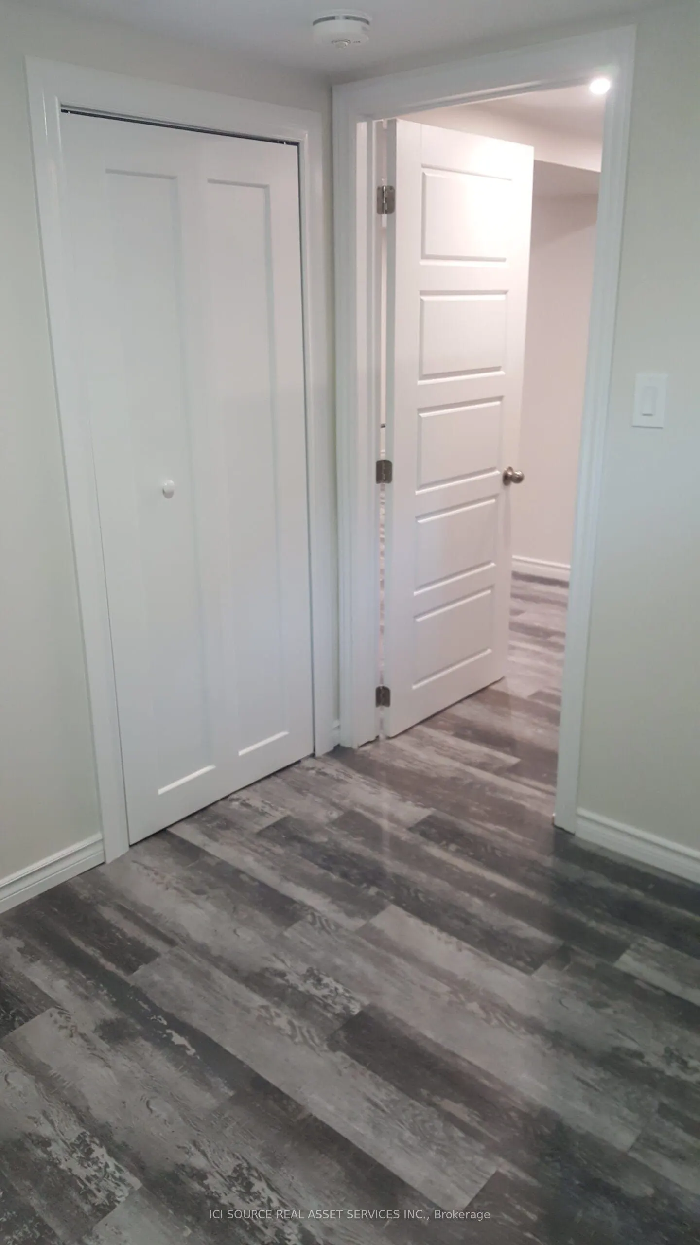 44 Bartonville Avenue W #5