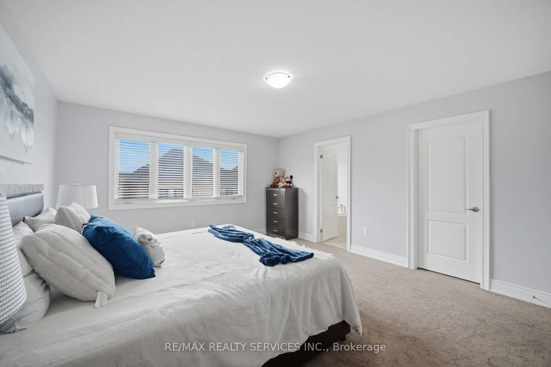 12 Enclave Trail