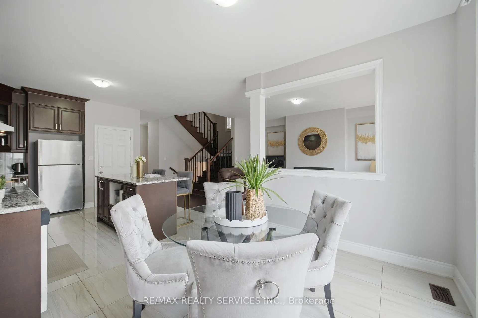 12 Enclave Trail