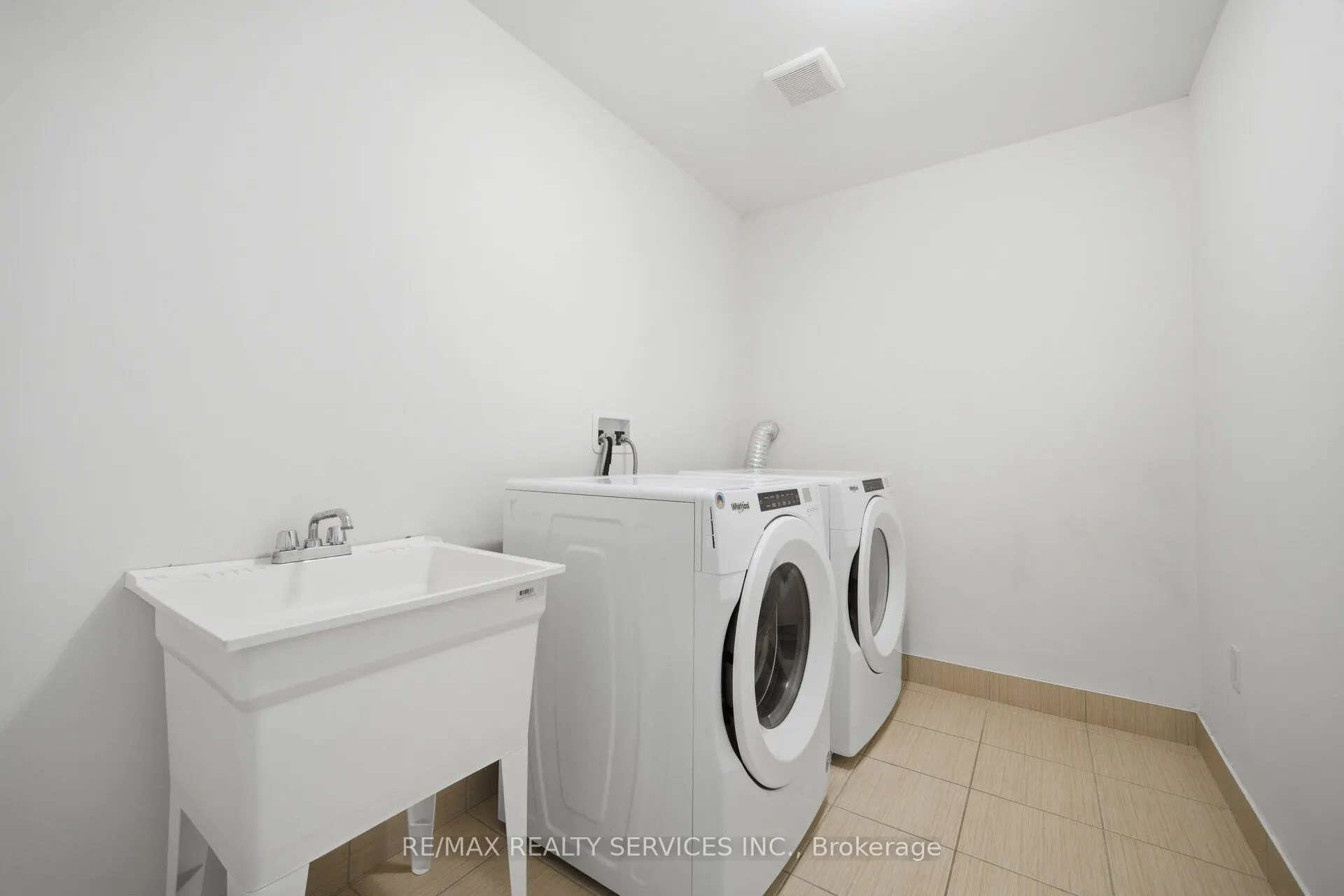 12 Enclave Trail
