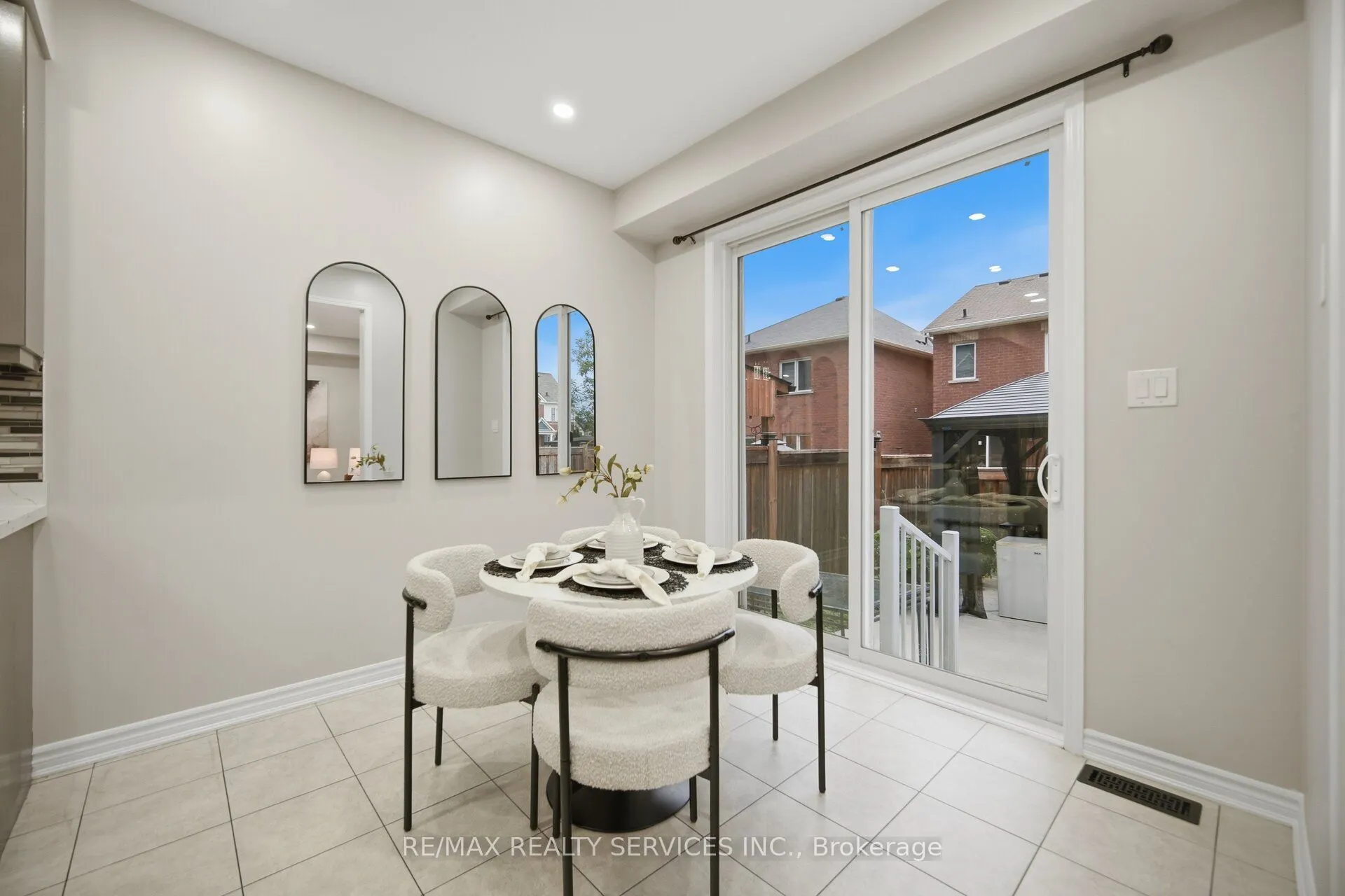 3 Fenchurch Drive