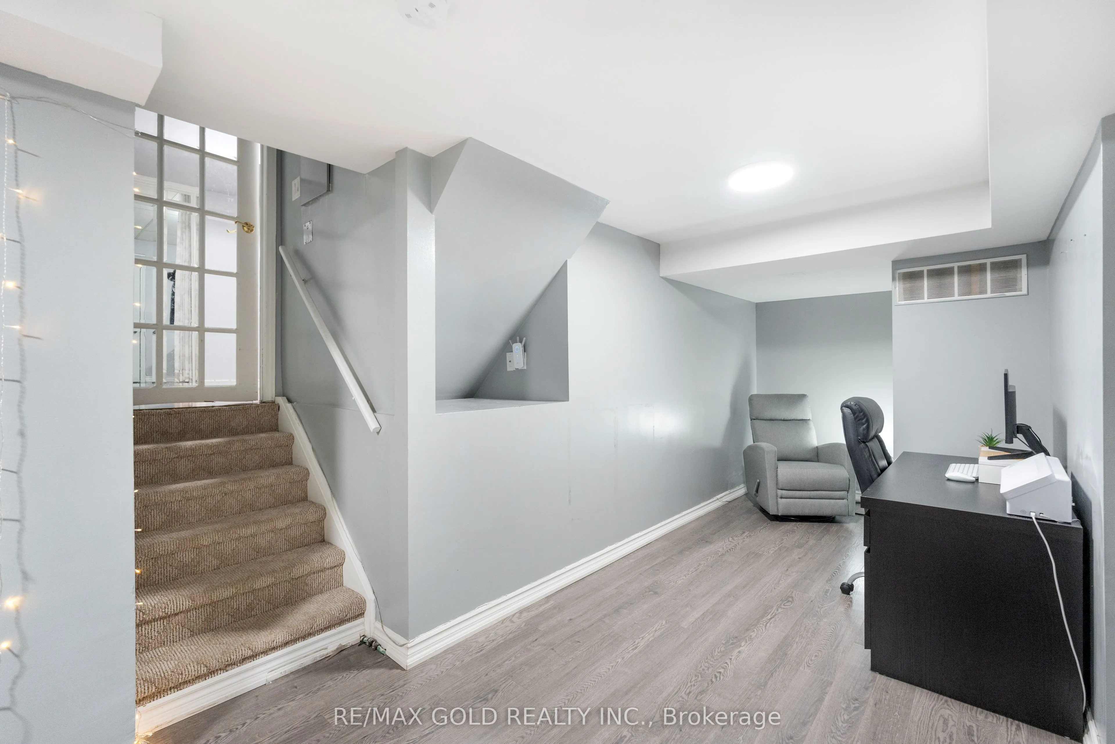 48 Maidstone Crescent