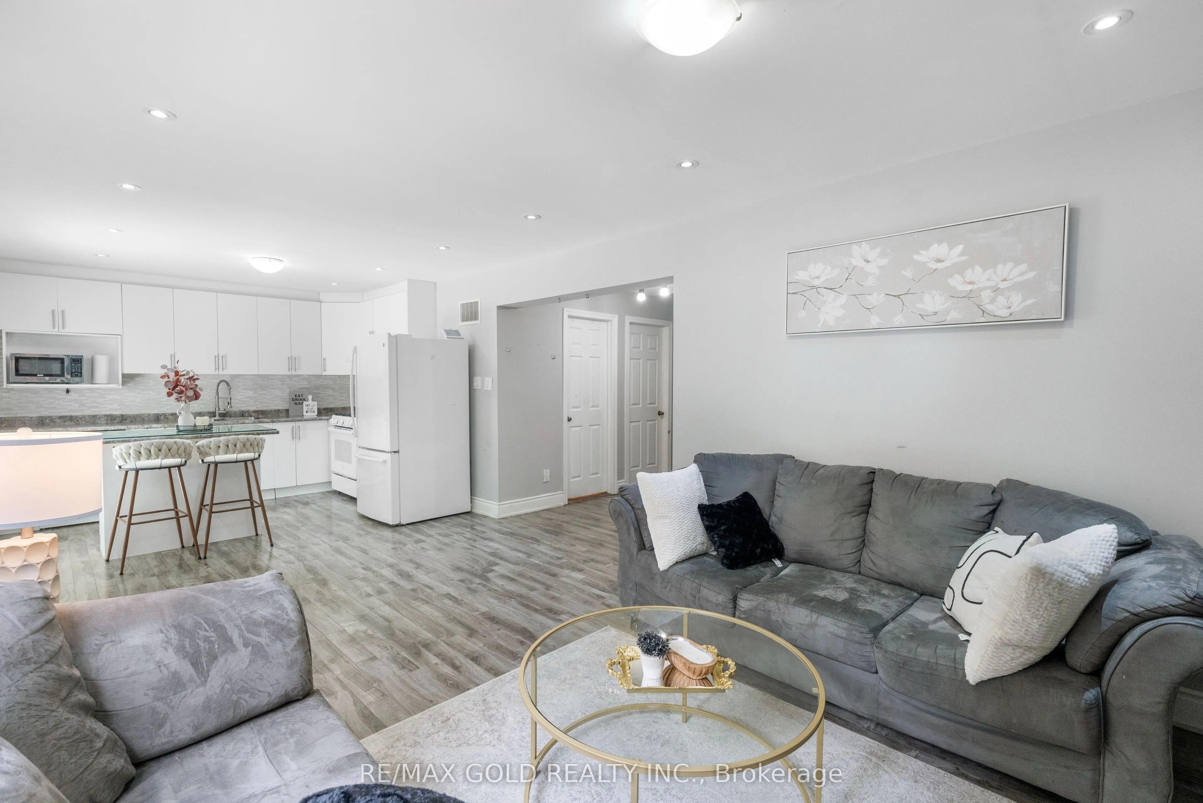 48 Maidstone Crescent