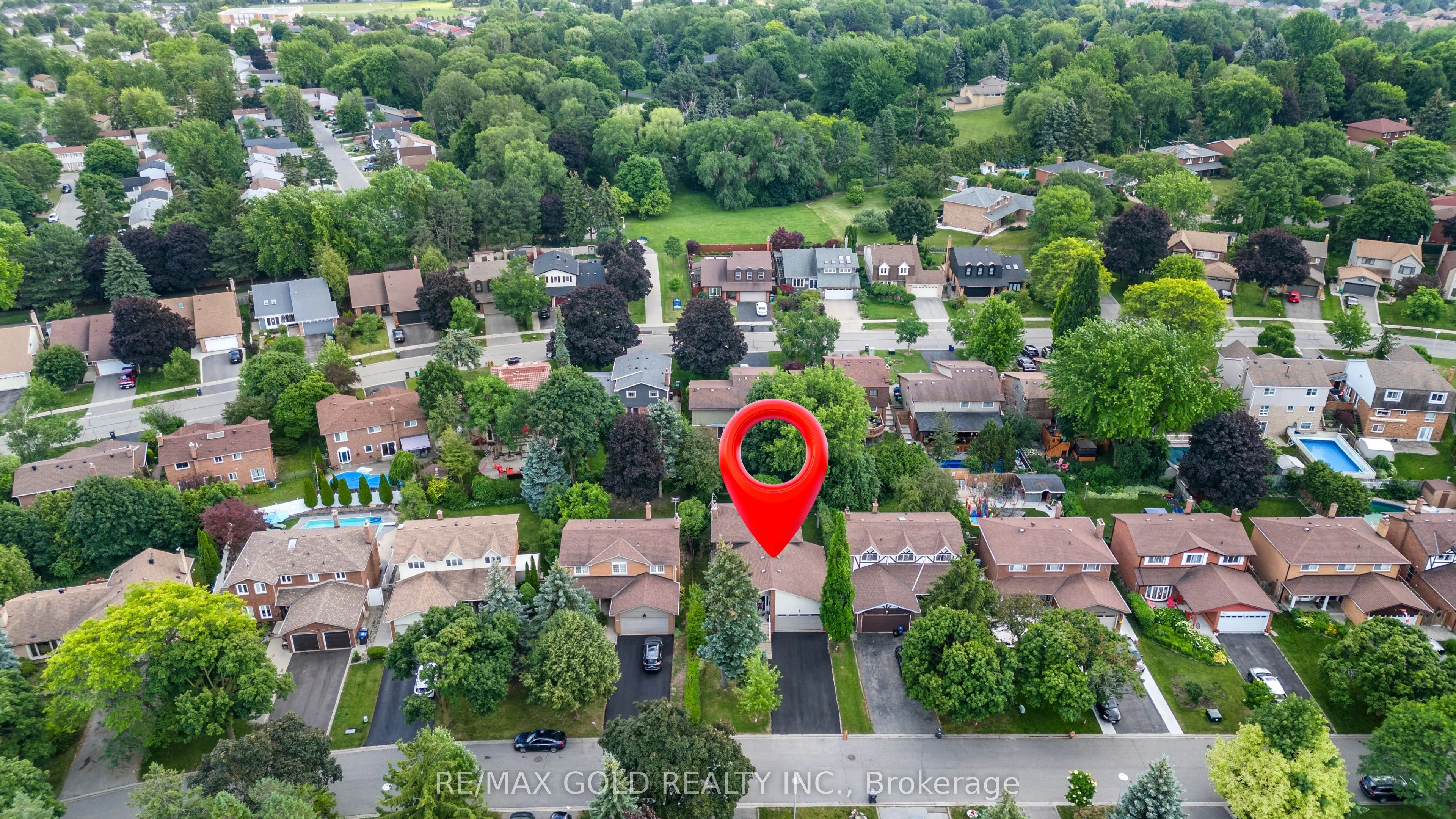 48 Maidstone Crescent