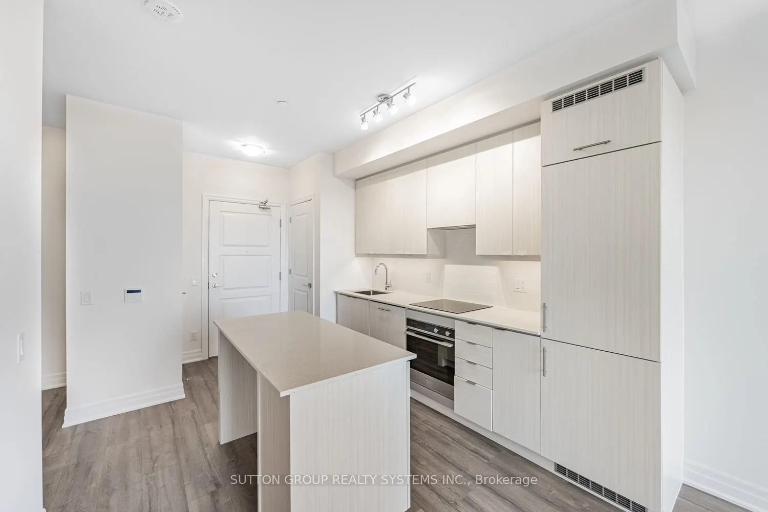36 Elm Drive W #2208
