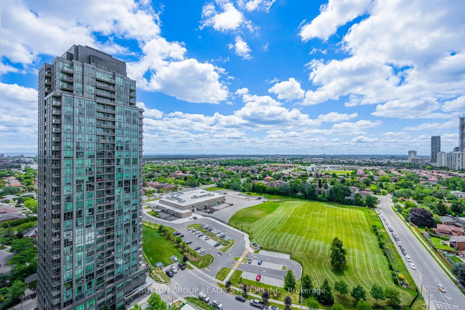 36 Elm Drive W #2208