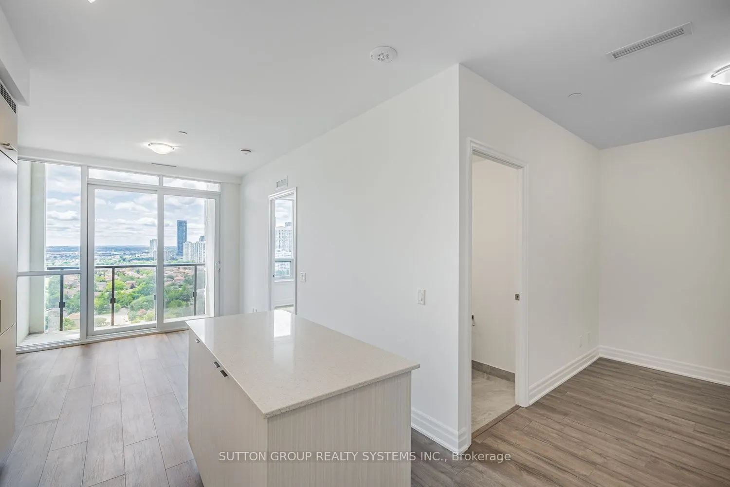 36 Elm Drive W #2208