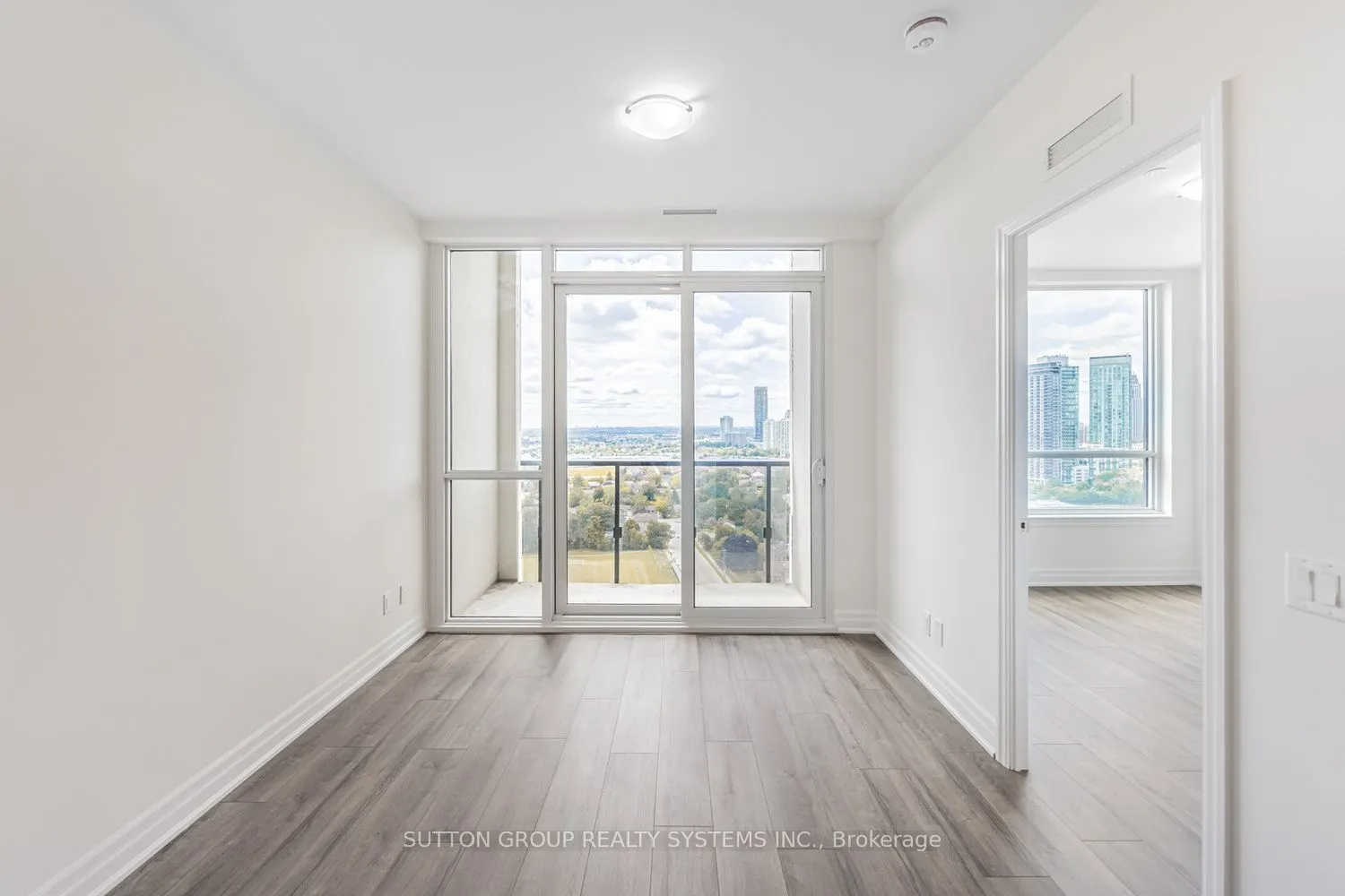 36 Elm Drive W #2208