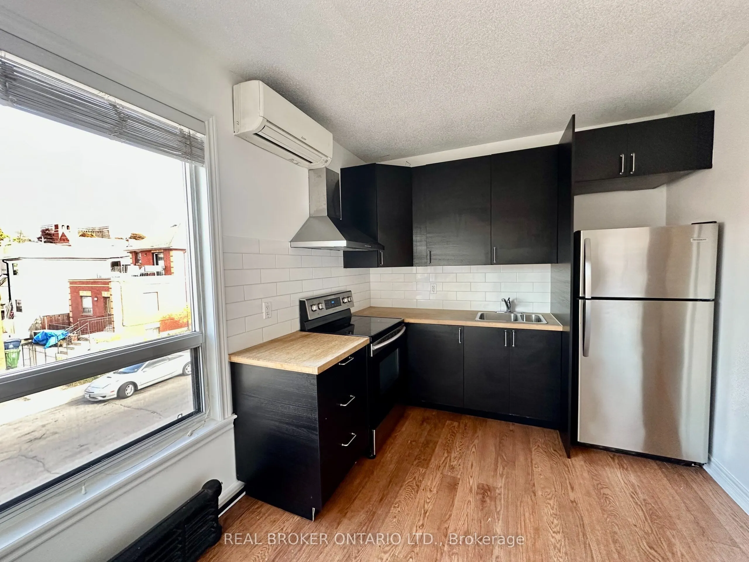 1438A Dufferin Street