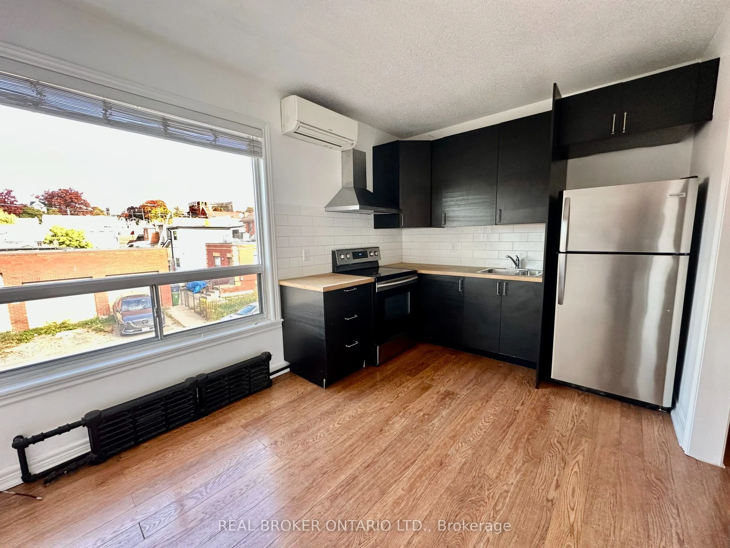 1438A Dufferin Street