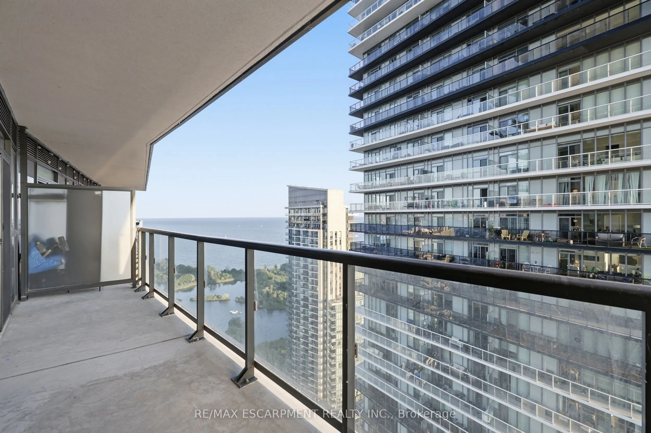 38 Annie Craig Drive #3906