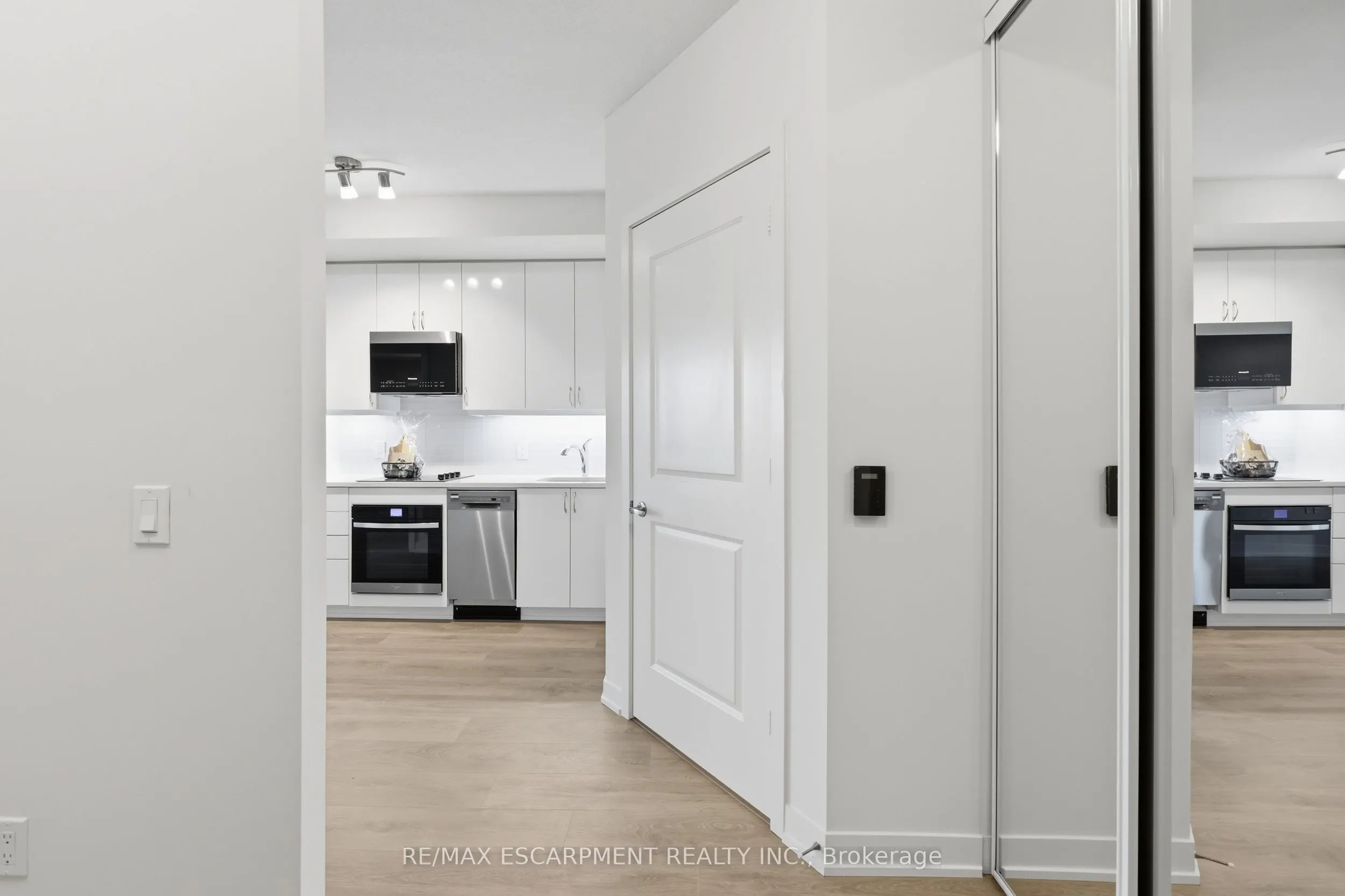 38 Annie Craig Drive #3906