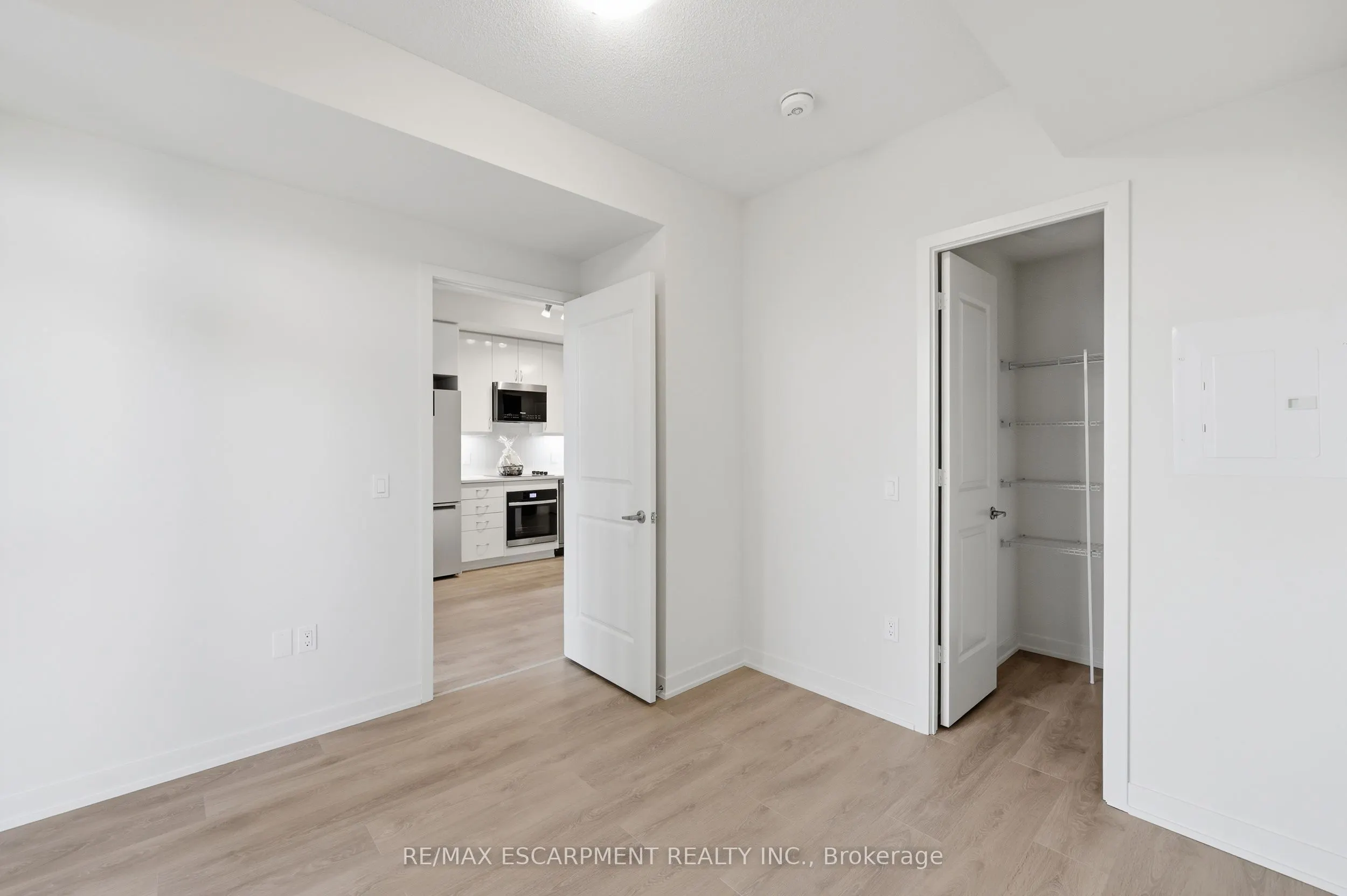 38 Annie Craig Drive #3906