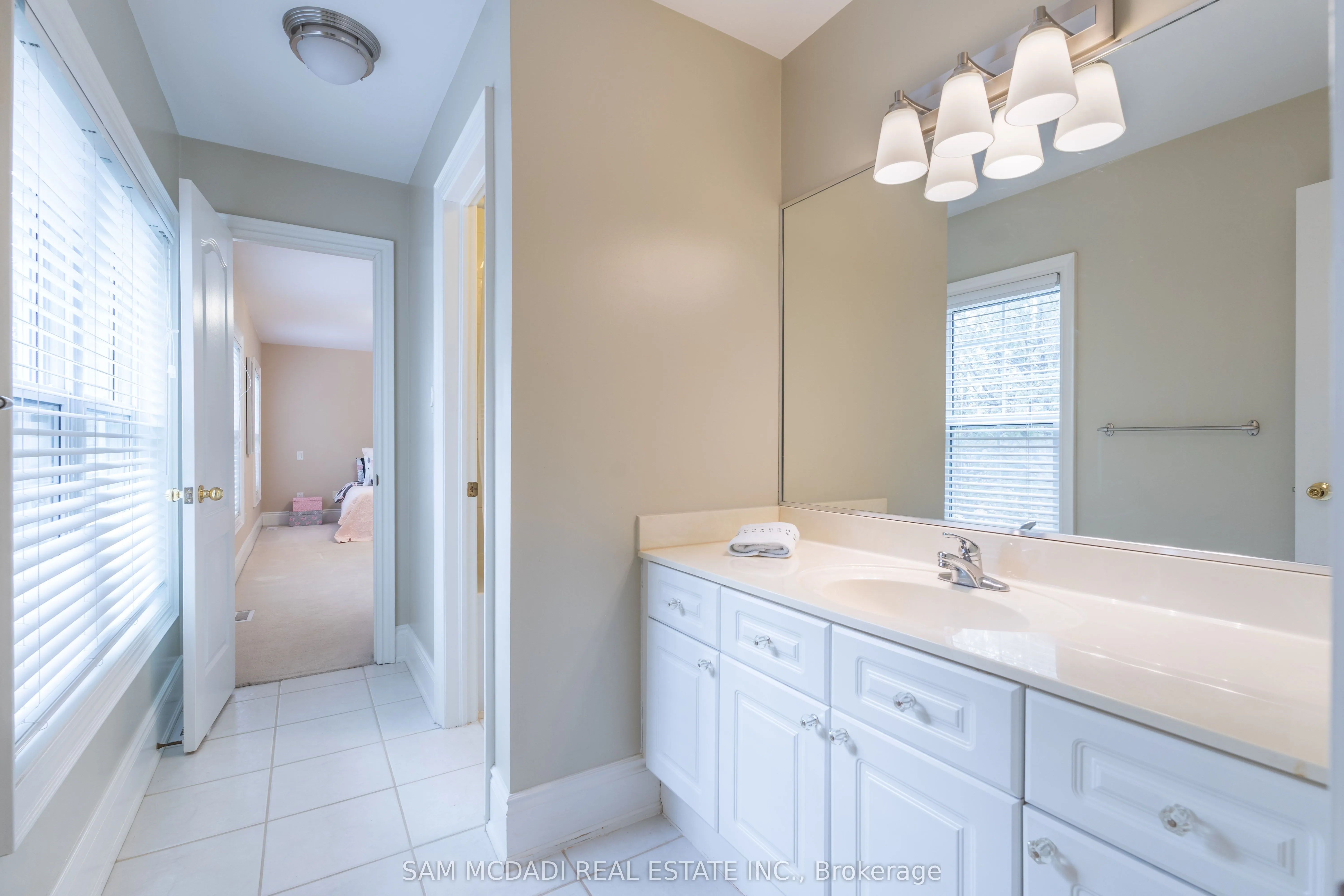 3248 Barchester Court