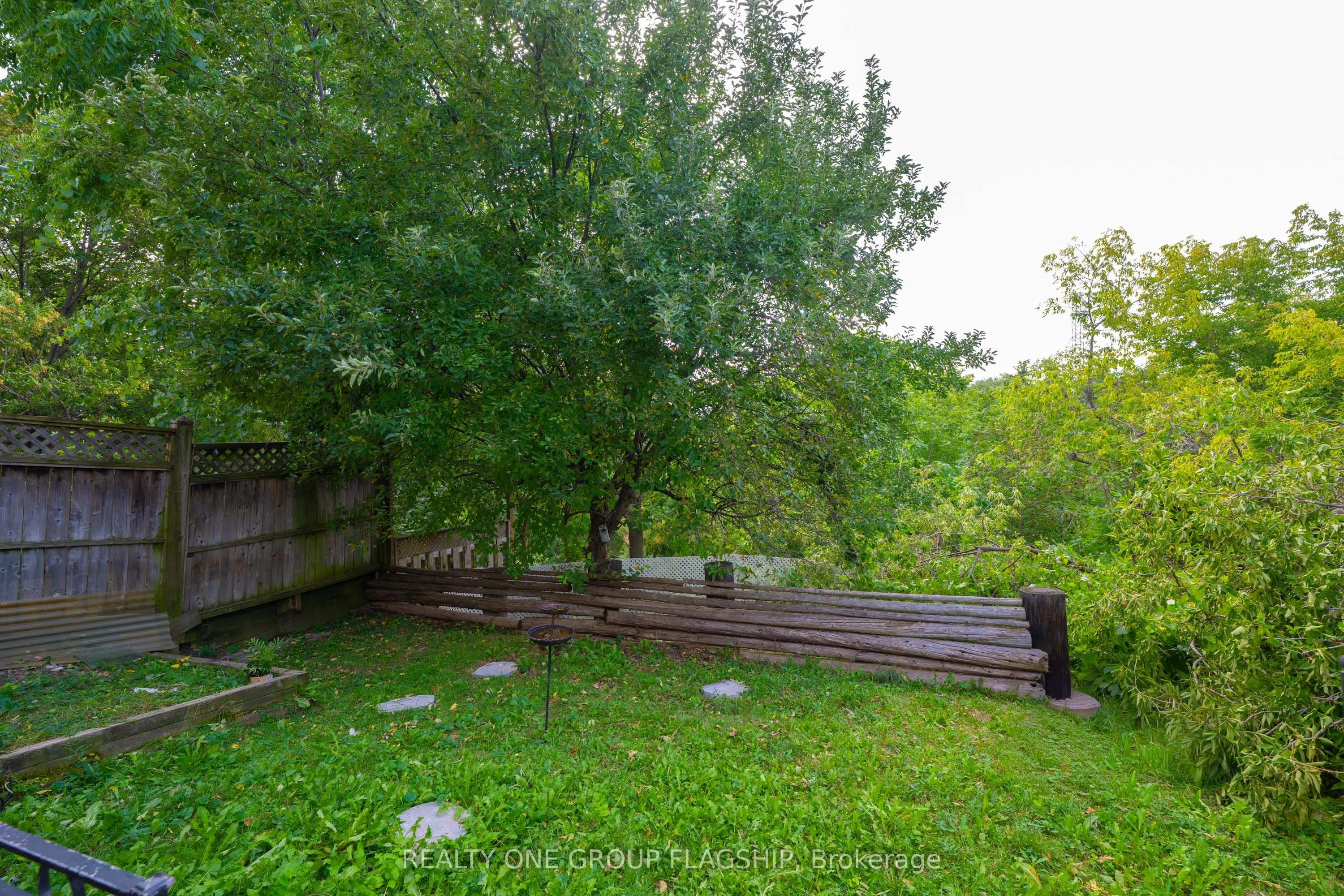 12 Azalea Court