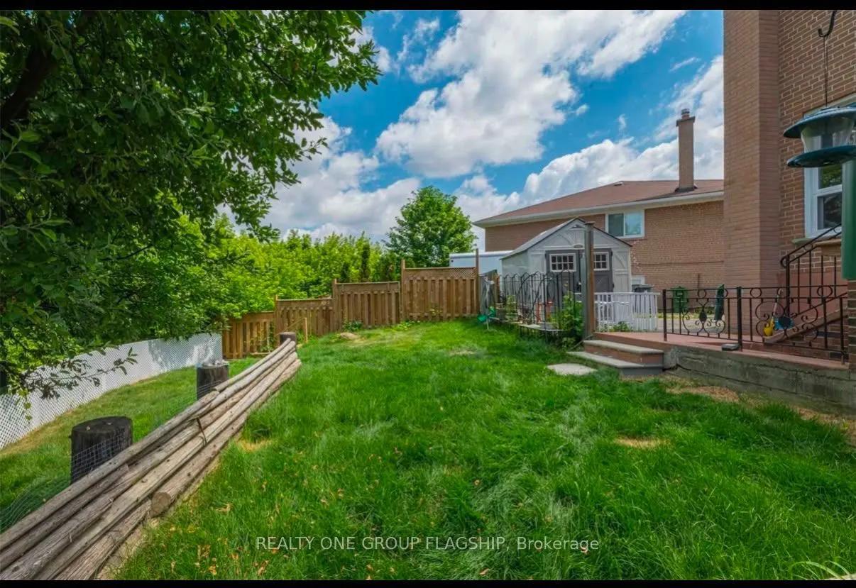 12 Azalea Court