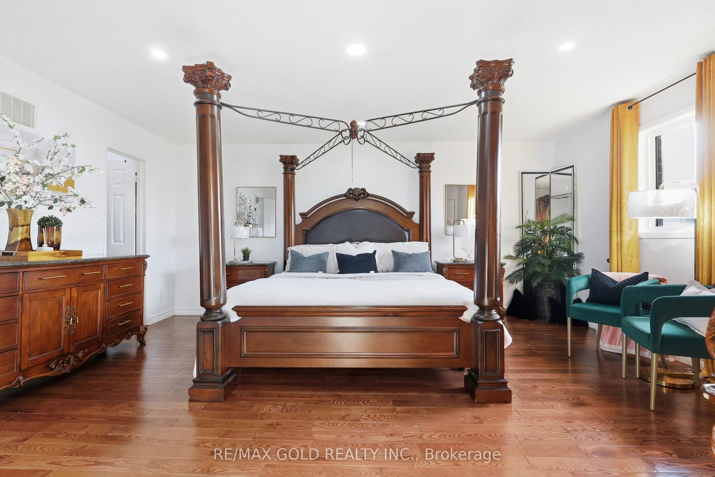 30 Schooner Drive
