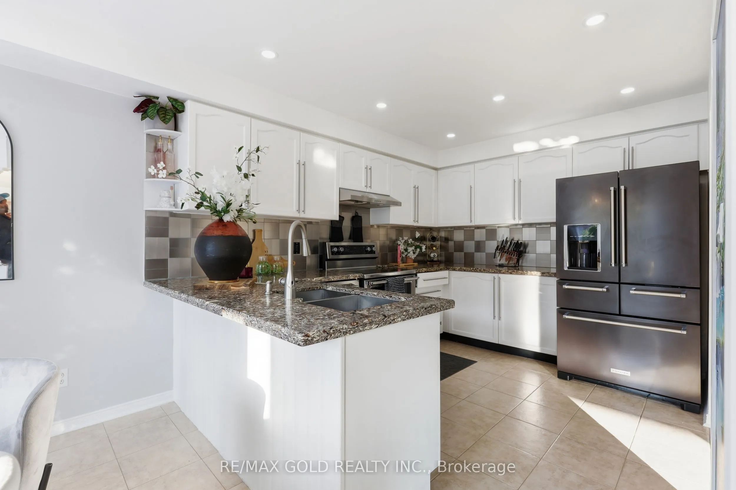 30 Schooner Drive
